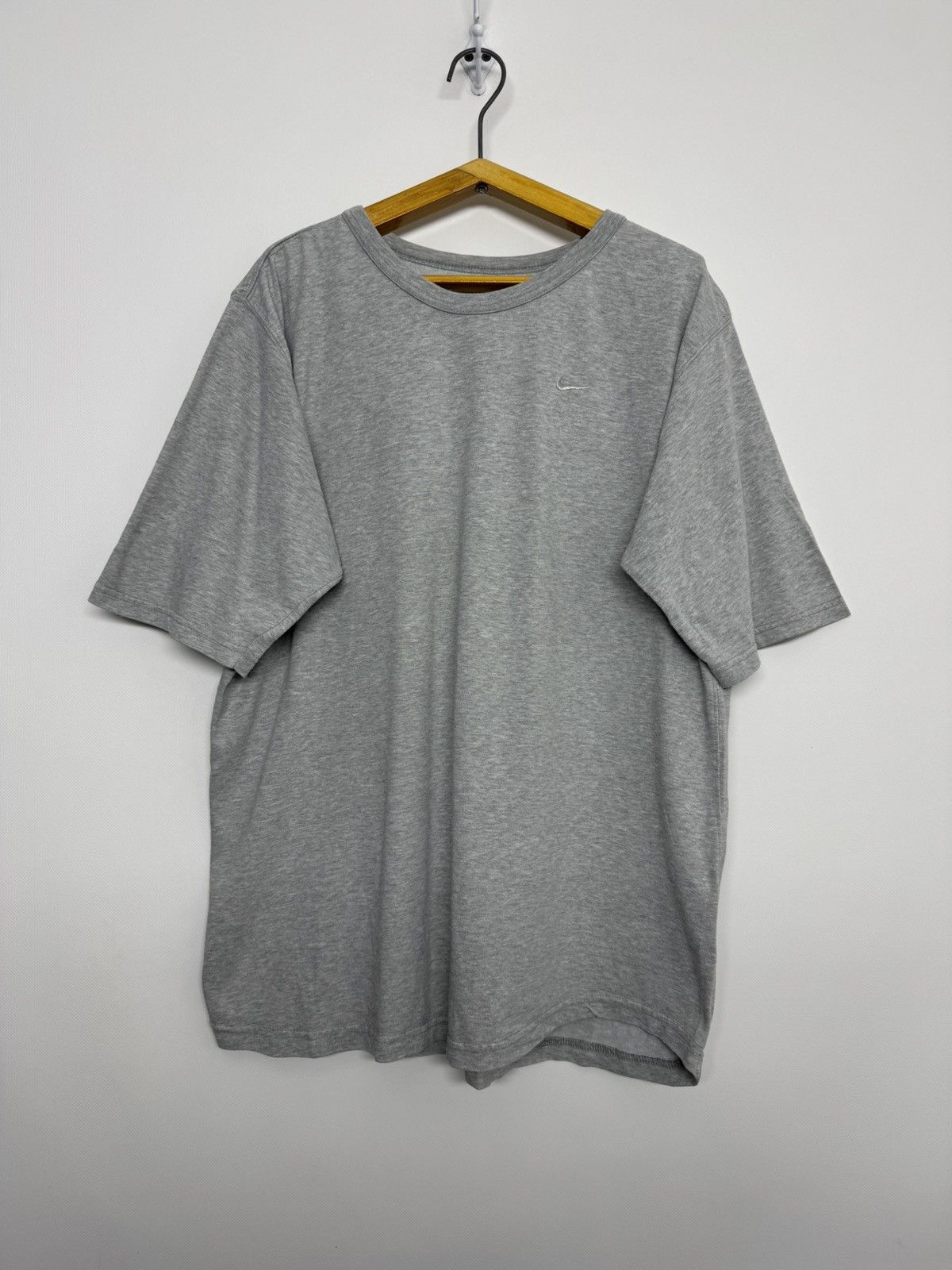 Nike Vintage Y2k Nike Swoosh Logo T-Shirt Size US L / EU 52-54 / 3 - 3 Thumbnail