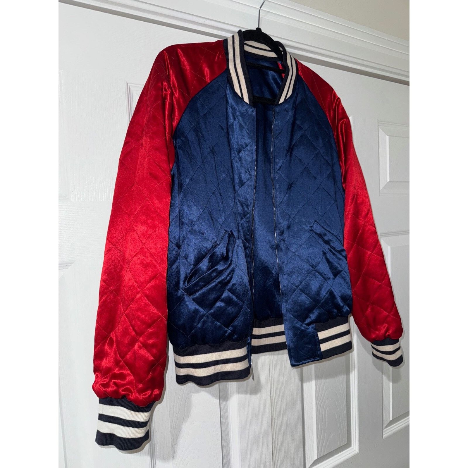 Gucci Gucci Silk Acetate Reversible Bomber Souvenir Jacket 48 Size US M / EU 48-50 / 2 - 8 Thumbnail