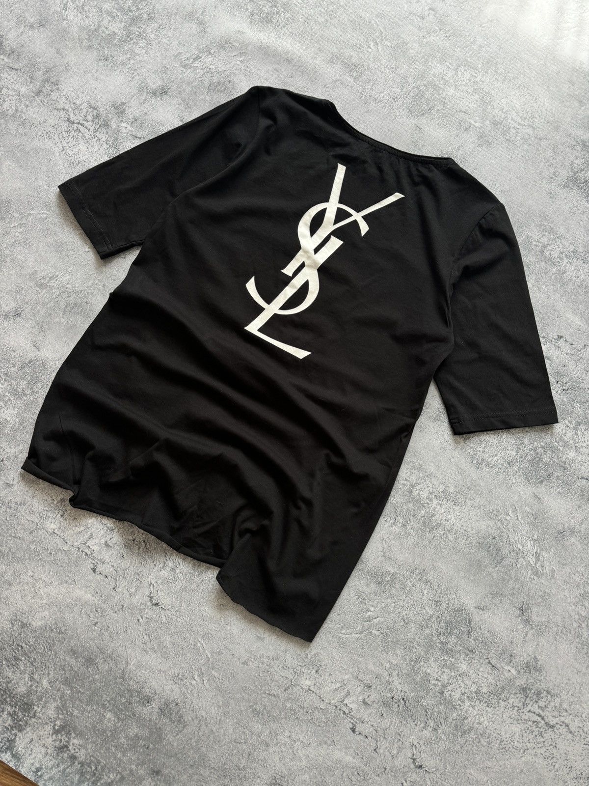 Yves Saint Laurent Yves Saint Laurent Uniform cropped T-Shirt size S Size S / US 4 / IT 40 - 2 Thumbnail