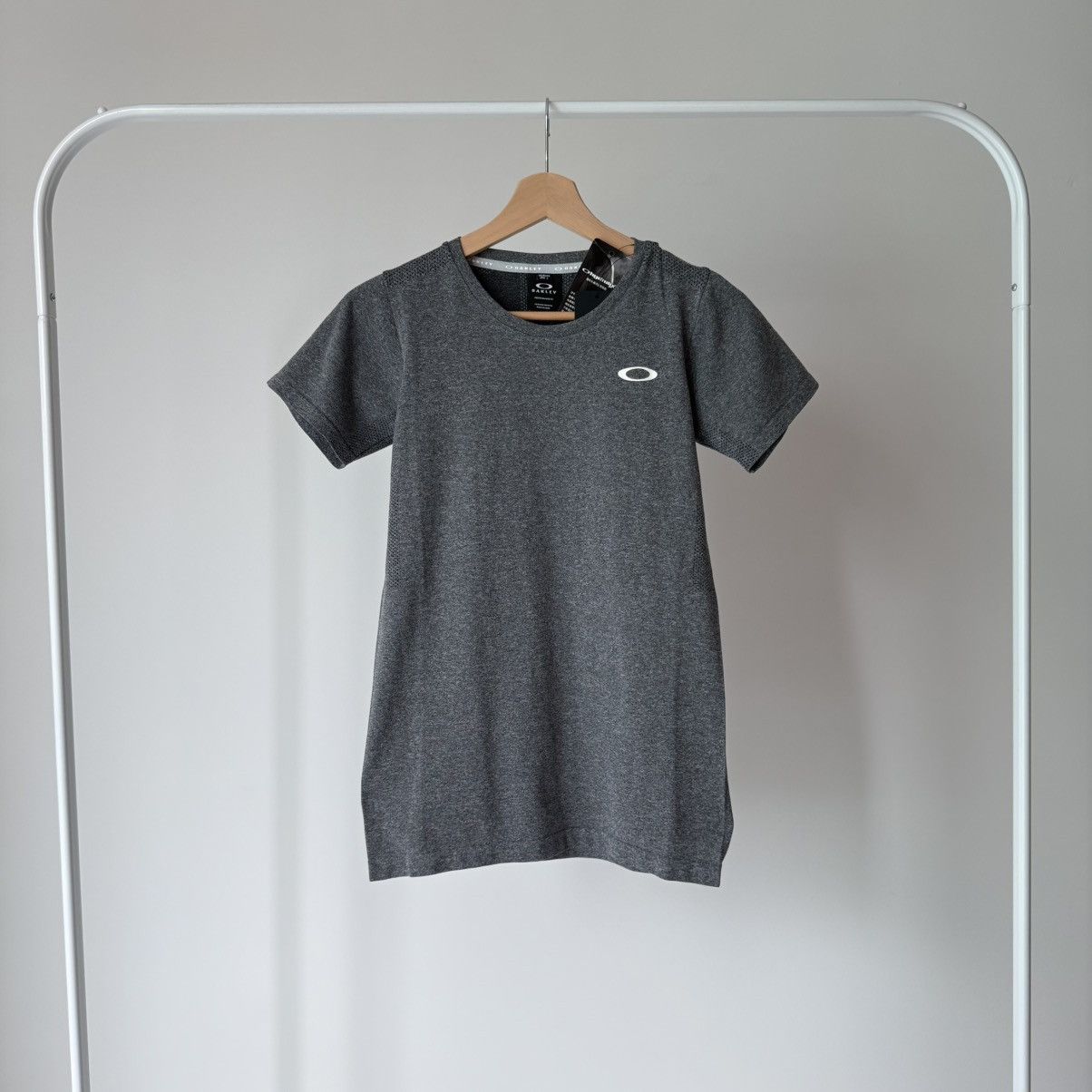 Oakley Vintage Japanese Oakley Performance Knit Shirt Size US S / EU 44-46 / 1 - 1 Thumbnail