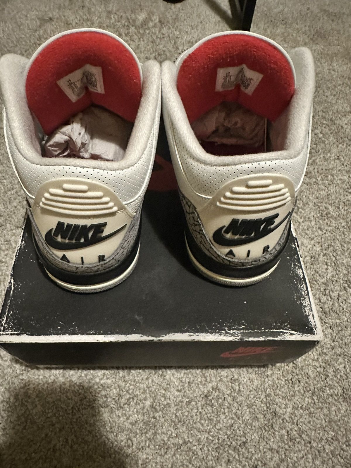 Jordan Brand Jordan 3 White Cement “Reimagined” Size US 11 / EU 44 - 3 Thumbnail