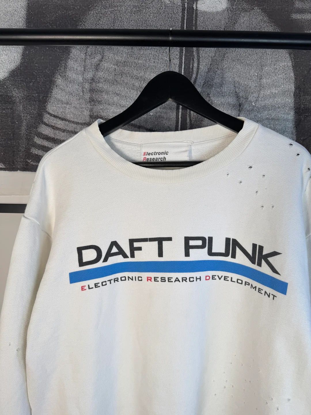 Enfants Riches Deprimes 🚭GRAIL🚭 1/25 DAFT PUNK "ELECTRONIC RESEARCH DEV" CREWNECK Size US XL / EU 56 / 4 - 4 Thumbnail