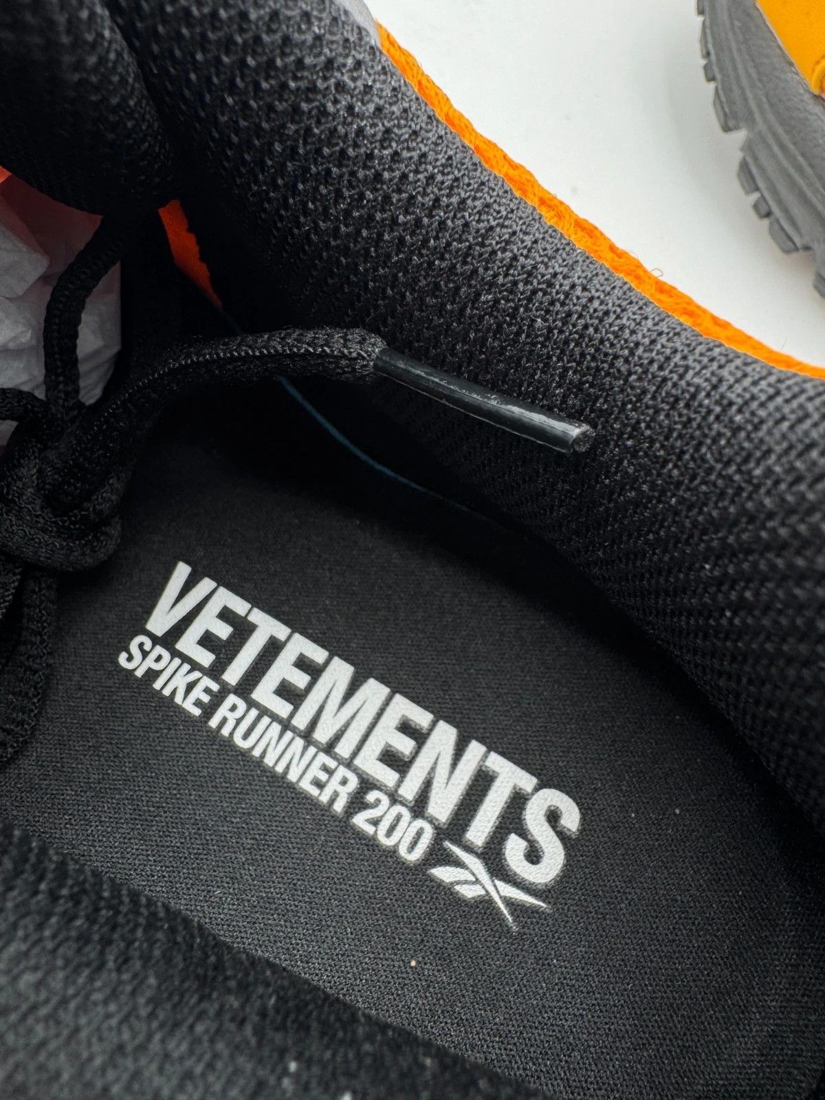 Reebok × Vetements Vetements Reebok Spike Runner 200 Orange Black Size US 10 / EU 43 - 8 Thumbnail