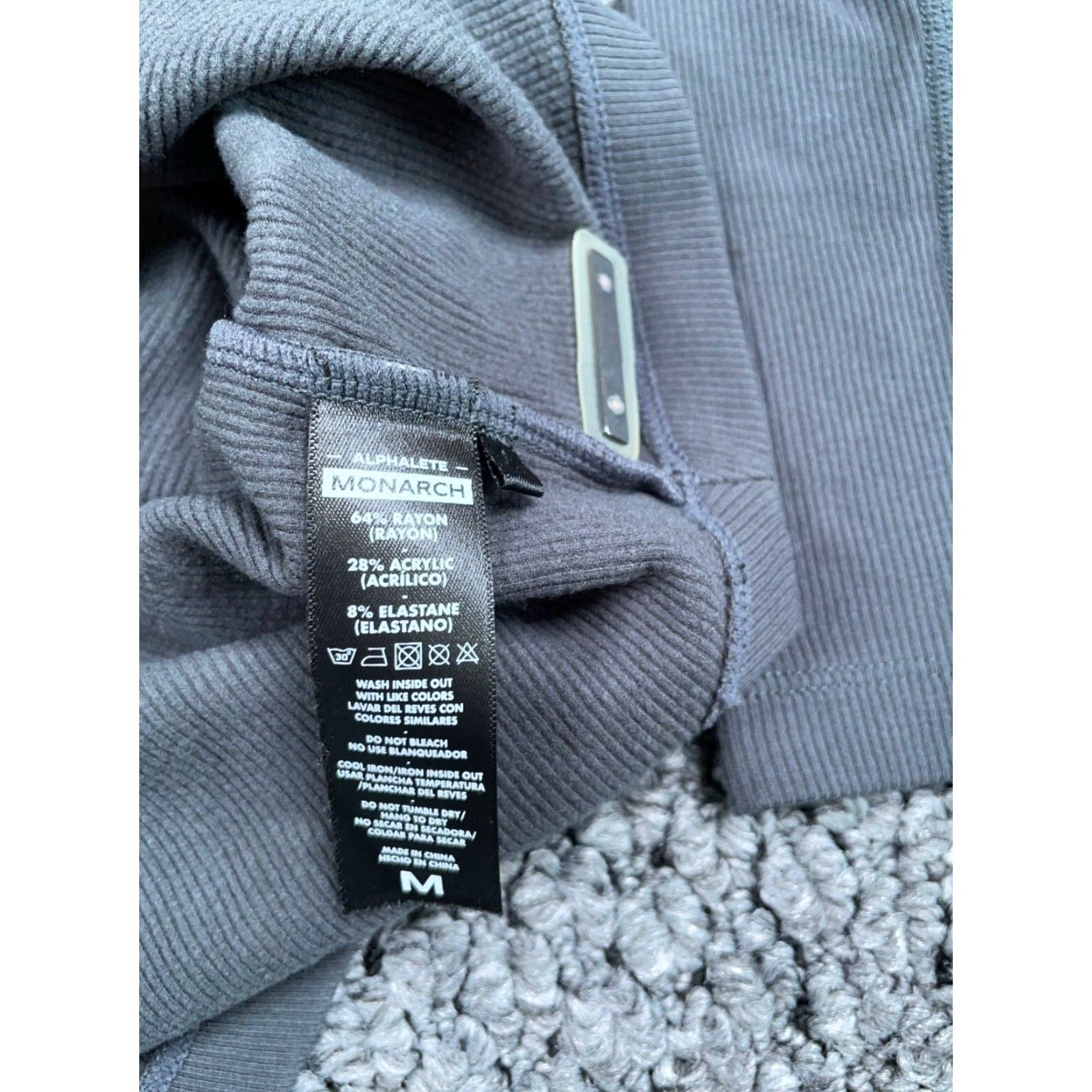 Vintage VINTAGE Alphalete Men’s T-Shirt Adult Medium Gym Long Sleeve Crew Neck Dark Gray Sports Size US M / EU 48-50 / 2 - 3 Thumbnail