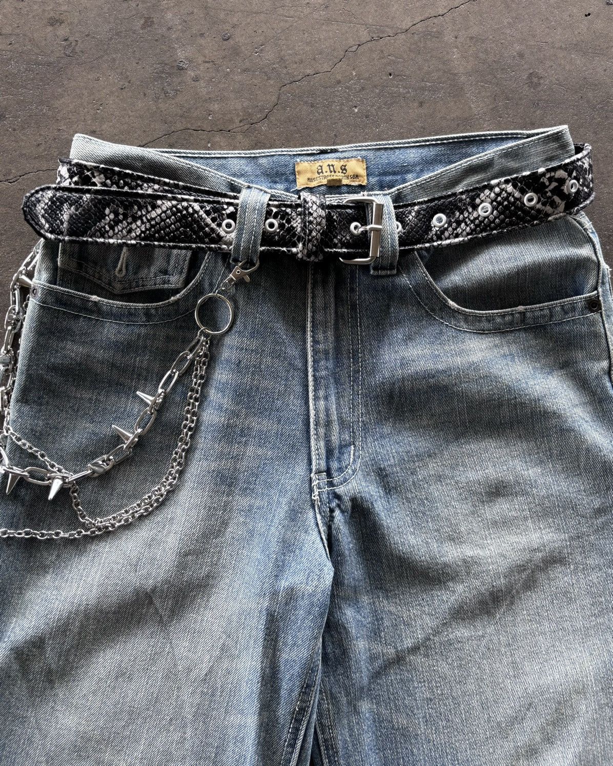 If Six Was Nine × Japanese Brand × Le Grande Bleu (L.G.B.) 2000s a.n.s Wash Blue Jorts Pants Size US 29 - 4 Thumbnail