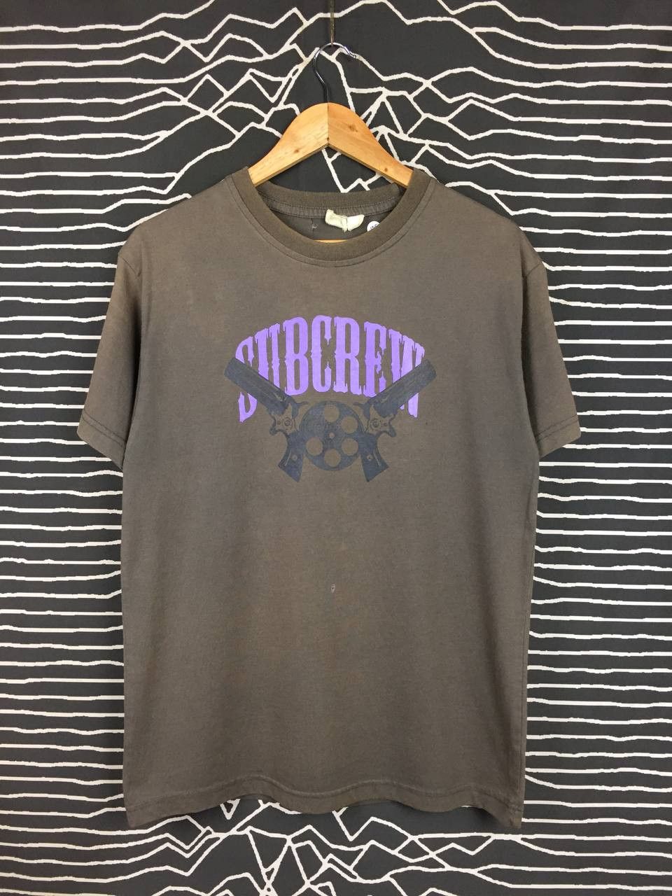 Vintage Subcrew React Double Guns Big Logo Graphic Tee Size US M / EU 48-50 / 2 - 2 Thumbnail