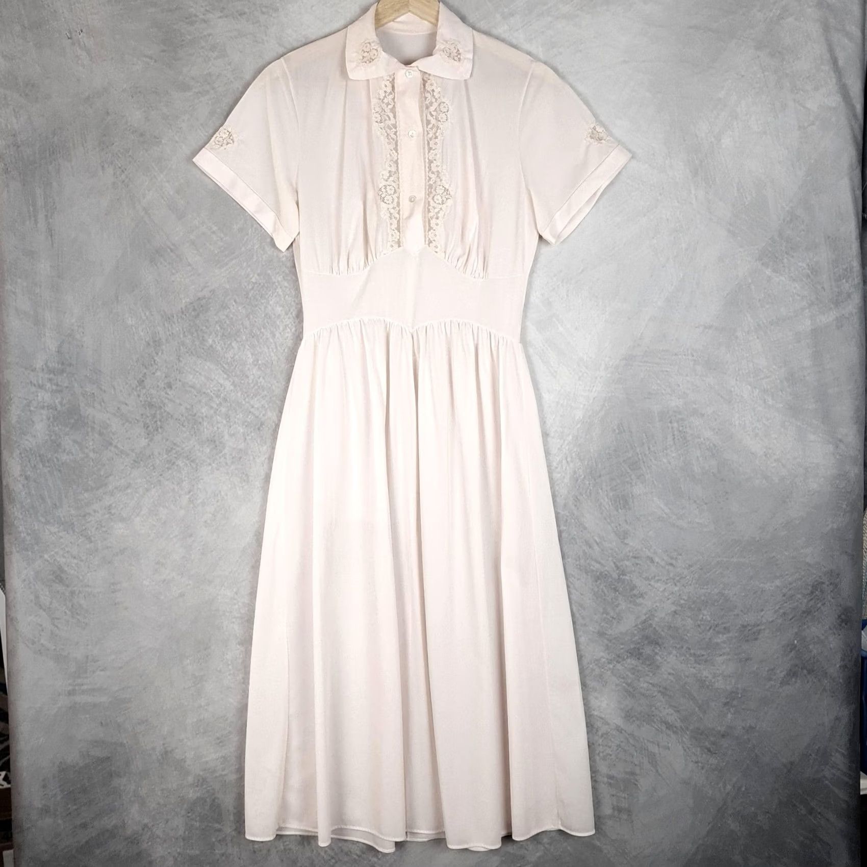 Vintage VINTAGE Slip Gown Womens 32 Pink Nylon Heart Lace Collar Coquette Romantic 70s Size ONE SIZE - 5 Thumbnail