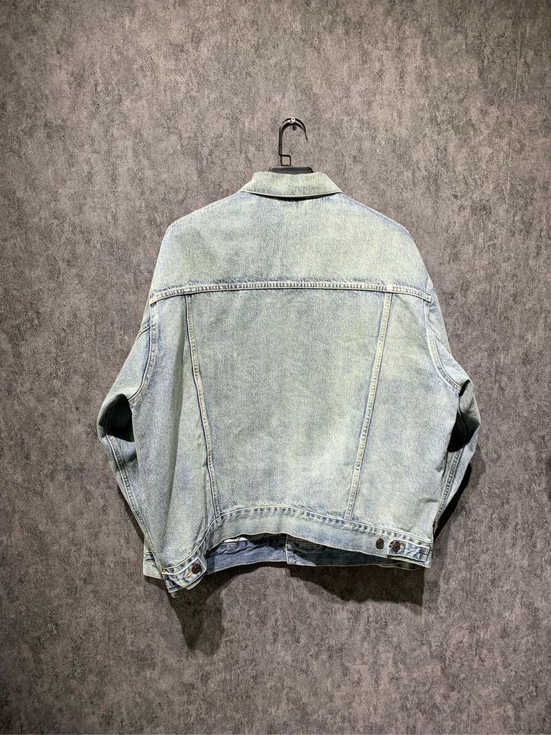 Balenciaga Balenciaga Size M Denim Jacket Size US M / EU 48-50 / 2 - 6 Thumbnail