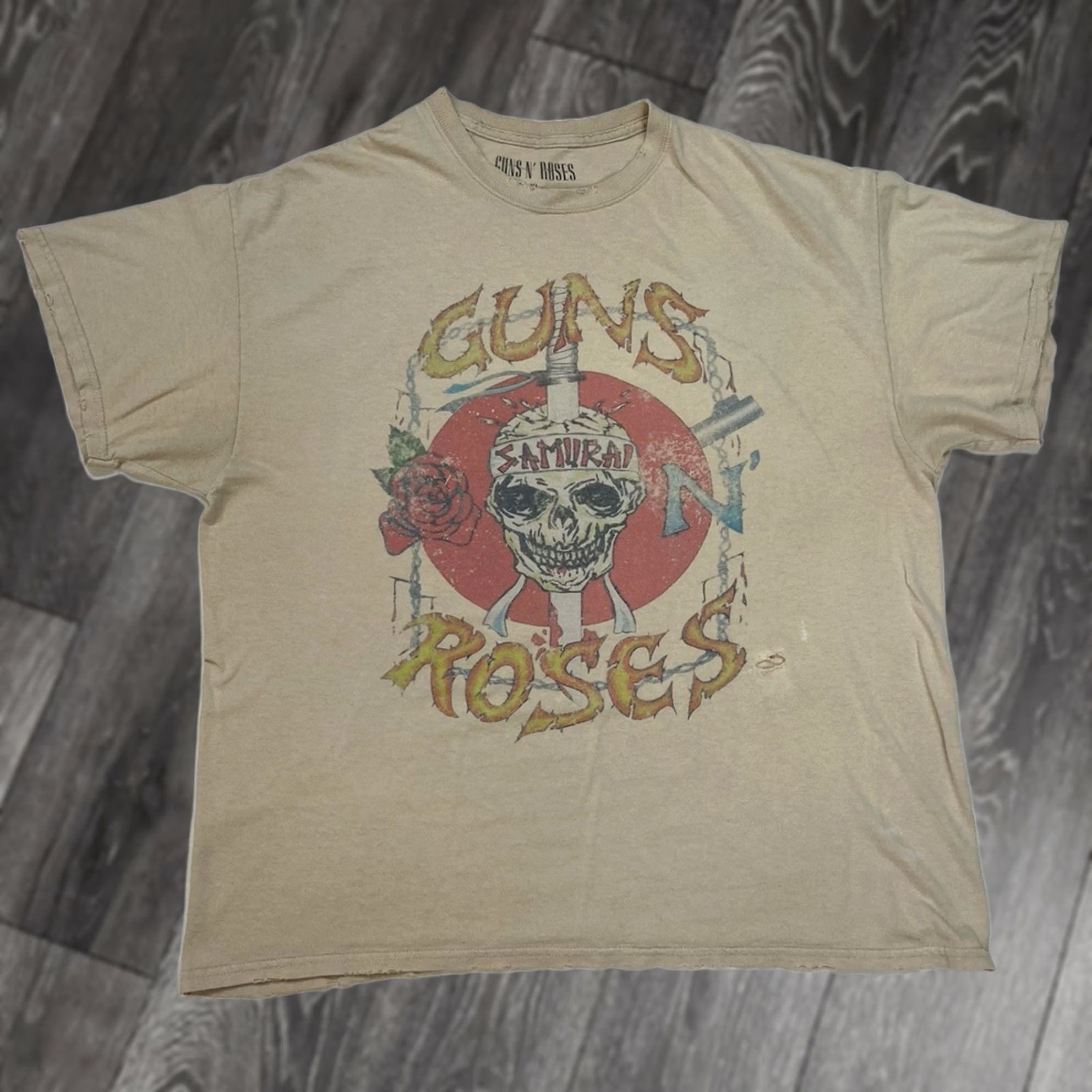 Vintage Guns N' Roses T-Shirt Men XL Graphic Print Beige Black Distressed Crew Neck Short Sleeve Music Shirt Size US XL / EU 56 / 4 - 1 Thumbnail