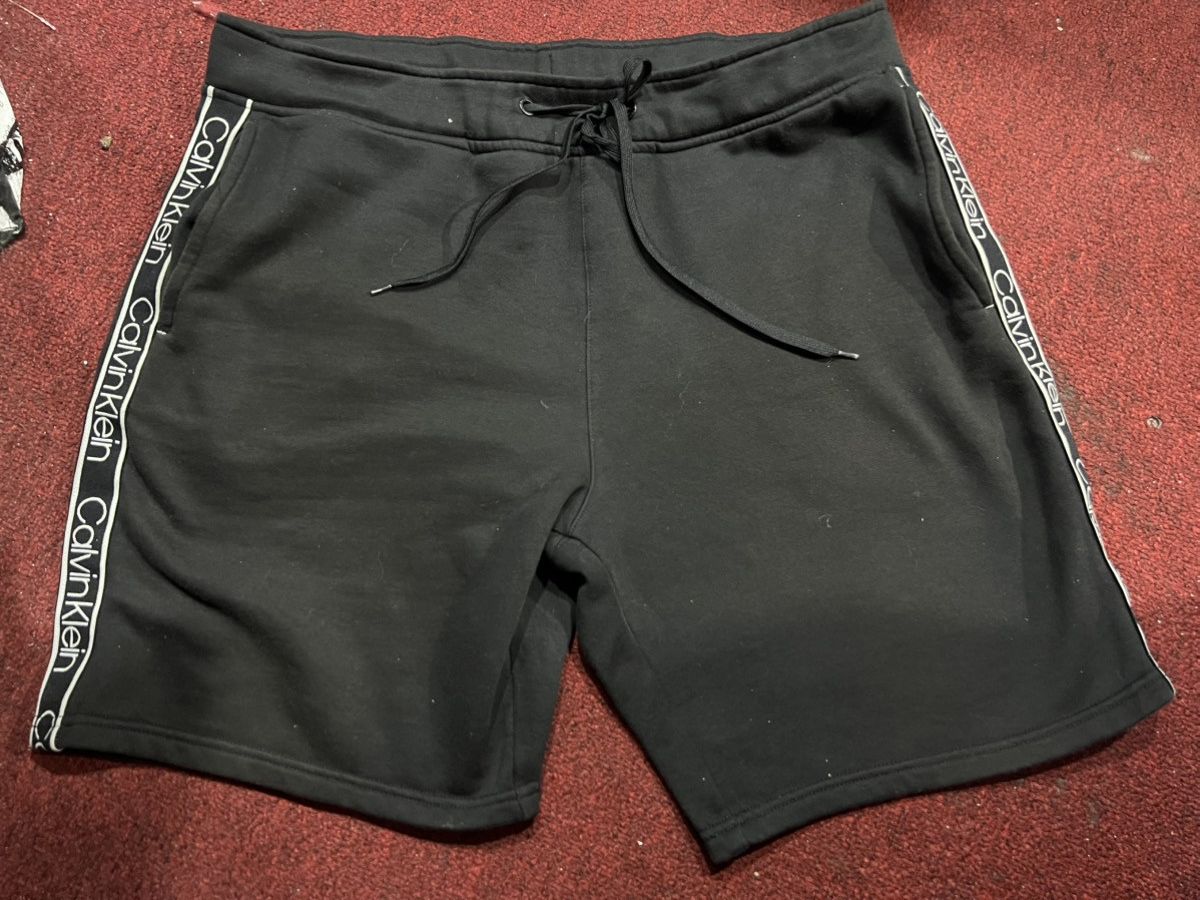 Calvin Klein Calvin Klein short men’s side tape black Size US 34 / EU 50 - 1 Thumbnail