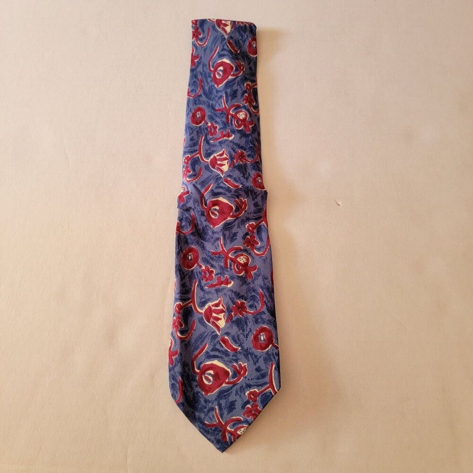 Other The Metropolitan Museum Of Art Tie Blue w/ Burgundy Flowers Size ONE SIZE - 2 Thumbnail