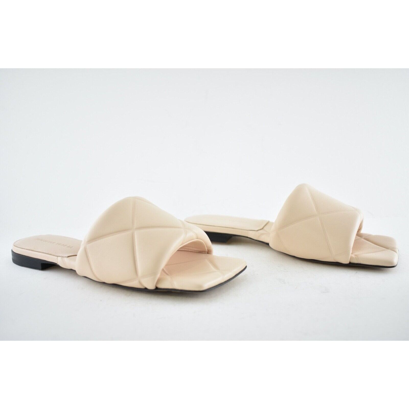Bottega Veneta Bottega Veneta BV Lido Blush Beige Padded Leather Quilted Size US 6.5 / IT 36.5 - 4 Thumbnail