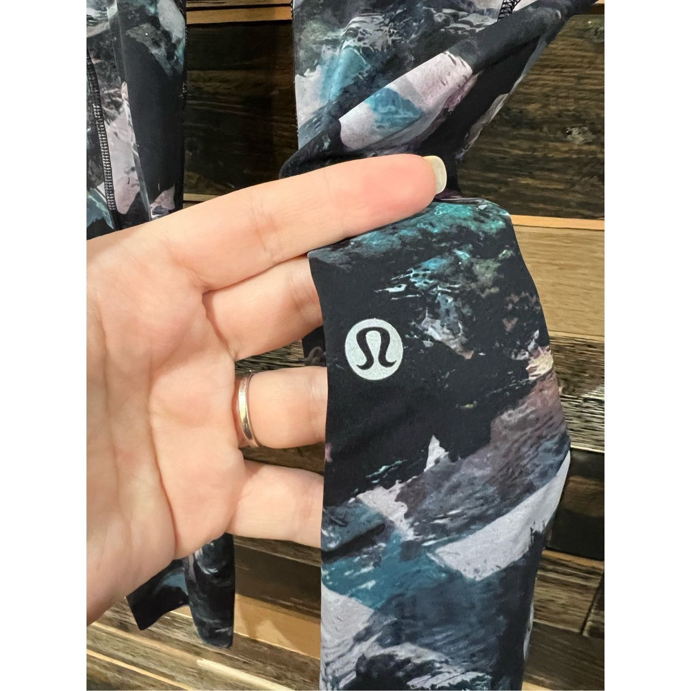 Lululemon Lululemon Time To Sweat Legging sz 4 Size 27" / US 4 / IT 40 - 4 Thumbnail