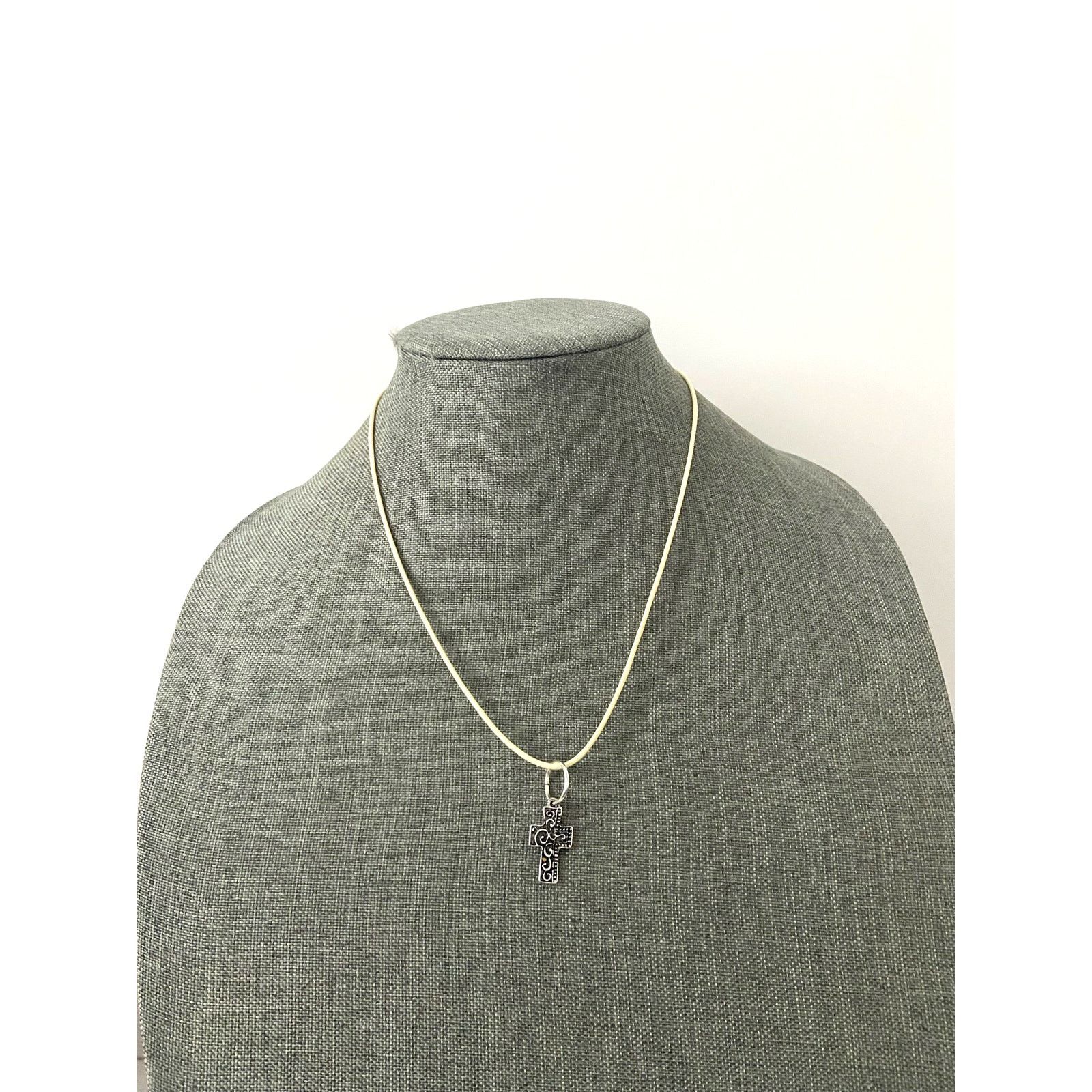Handmade Upcycled cross pendant necklace Size ONE SIZE - 1 Thumbnail