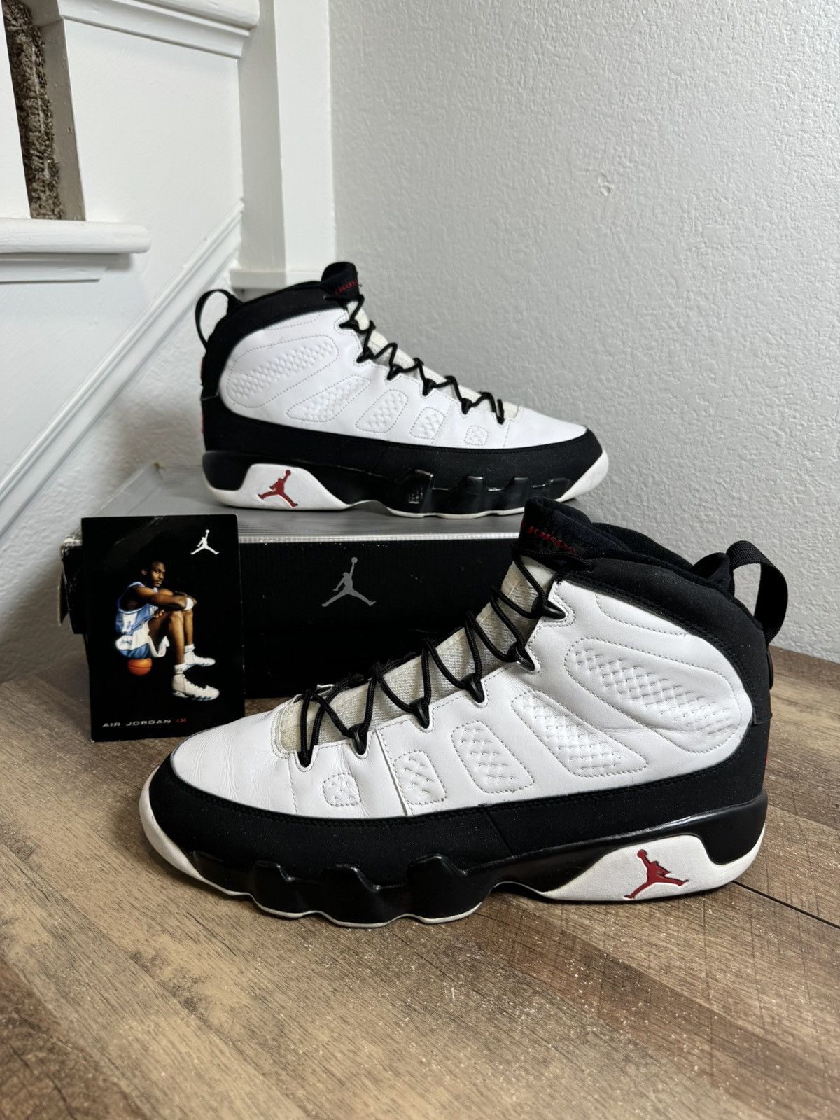 Jordan Brand Air Jordan 9 Retro OG White Black Red Size 15 | 302370-101 | Size US 15 / EU 48 - 2 Thumbnail
