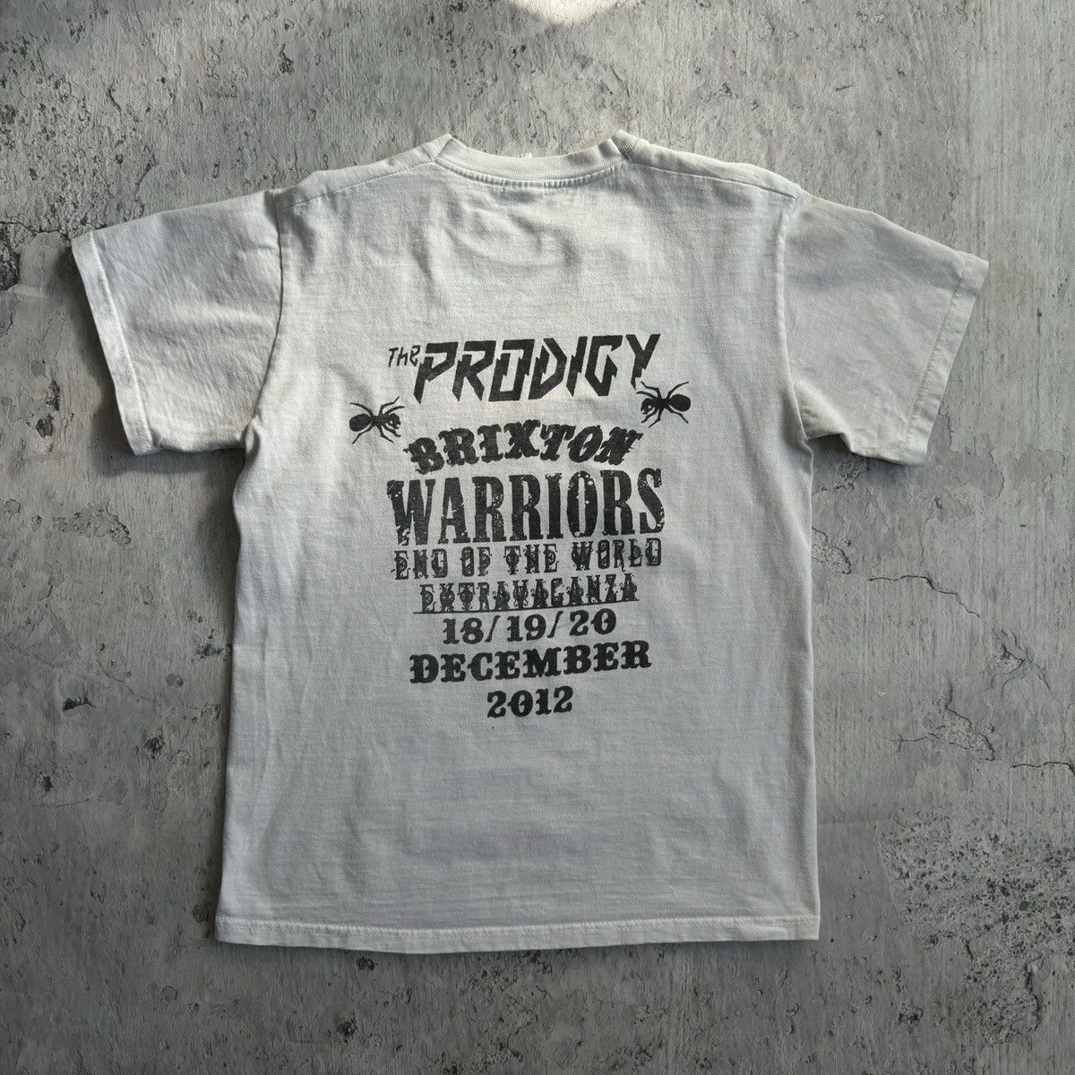 Band Tees × Vintage Vintage 2000s THE PRODIGY Band Tee Size US M / EU 48-50 / 2 - 4 Thumbnail