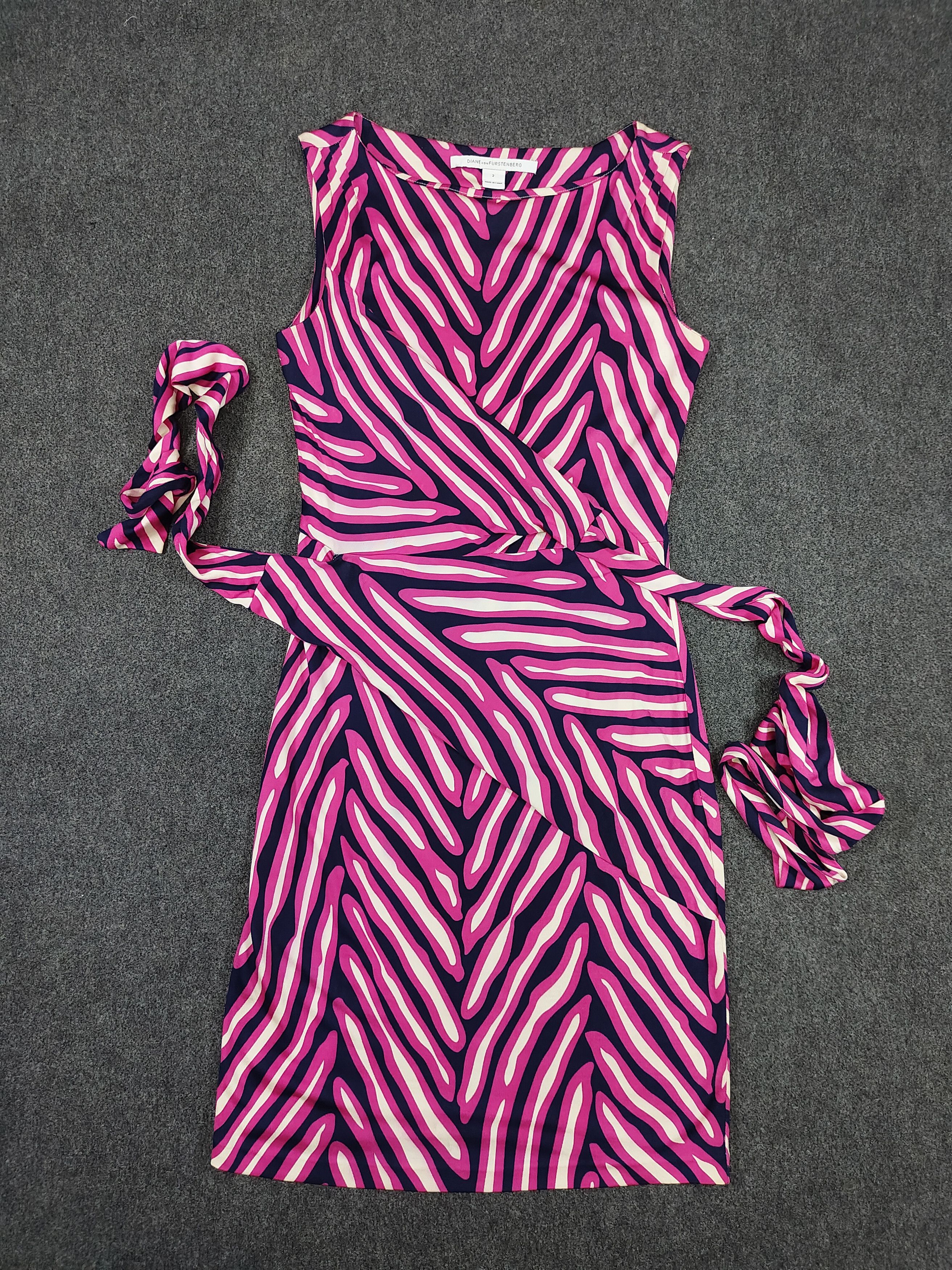 Diane von Furstenberg Diane von Furstenberg - Abstrac Zebra Print Draped Bodycon Size S / US 4 / IT 40 - 6 Thumbnail