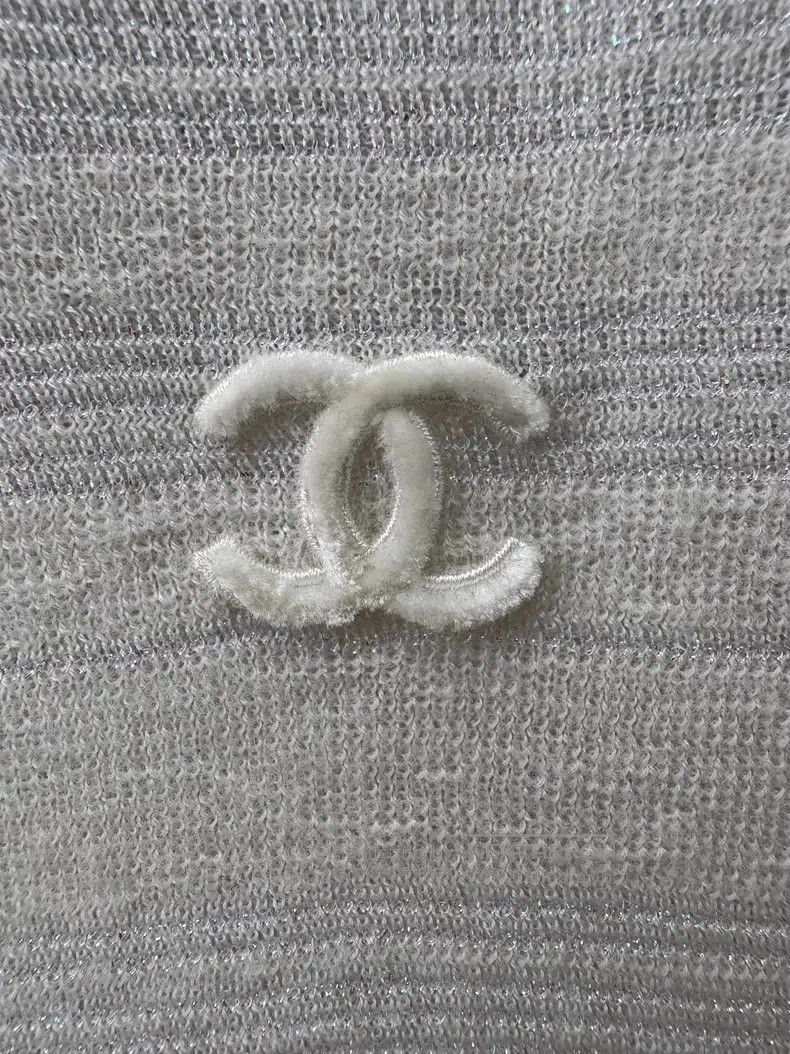 Chanel Chanel White striped glitter double C logo medium-sleeved Size XS / US 0-2 / IT 36-38 - 4 Thumbnail