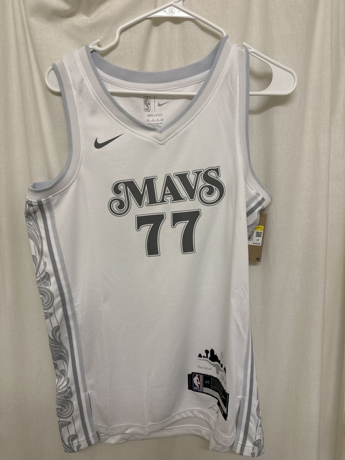Nike Luka Doncic Jersey Size US S / EU 44-46 / 1 - 2 Thumbnail
