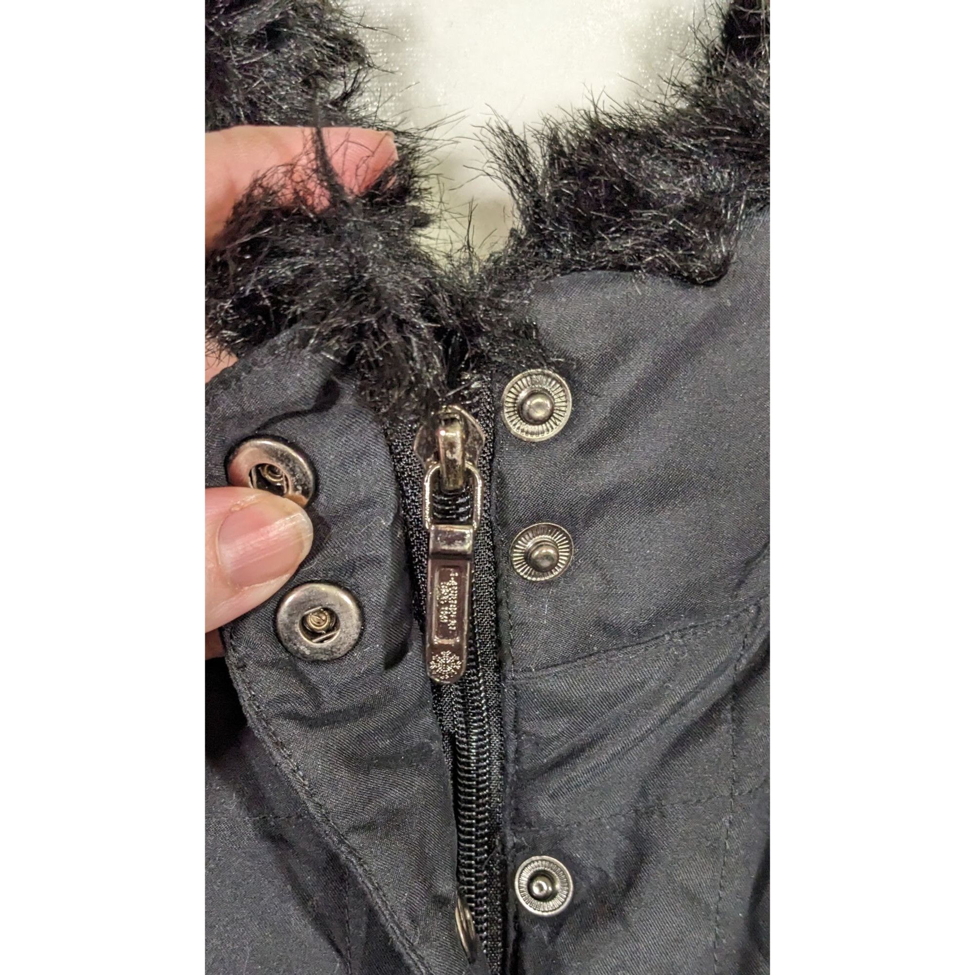 Lauren Ralph Lauren Black Fur Collar Puffer Vest By Lauren Ralph Lauren Size L / US 10 / IT 46 - 4 Thumbnail