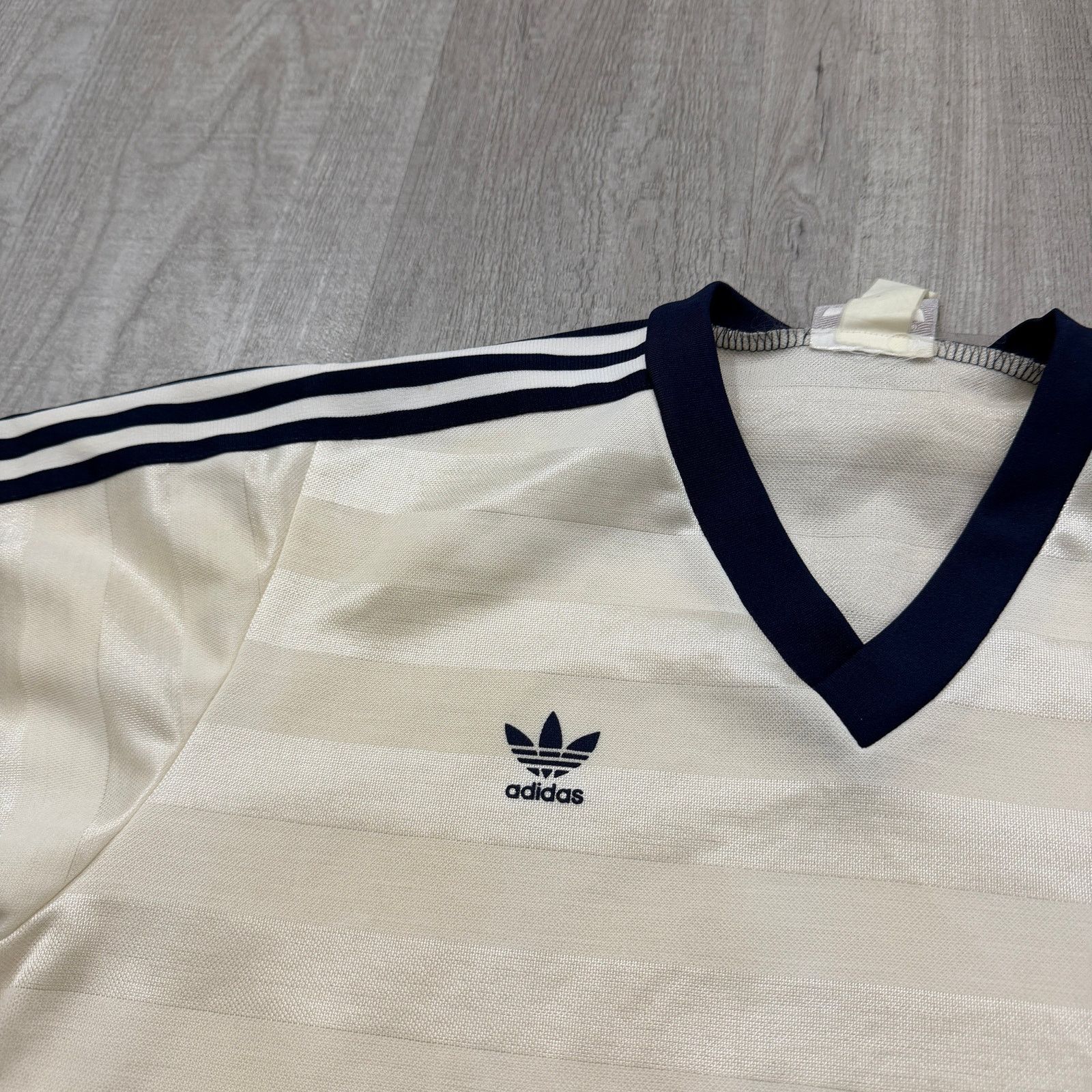 Adidas Vintage Adidas Trefoil Logo Soccer Jersey Shirt Large 80s Size US L / EU 52-54 / 3 - 3 Thumbnail