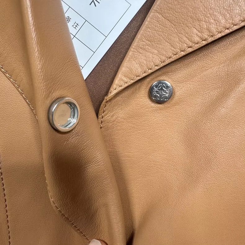 Loewe LOEWE Show caramel leather full lambskin material Size XS / US 0-2 / IT 36-38 - 4 Thumbnail