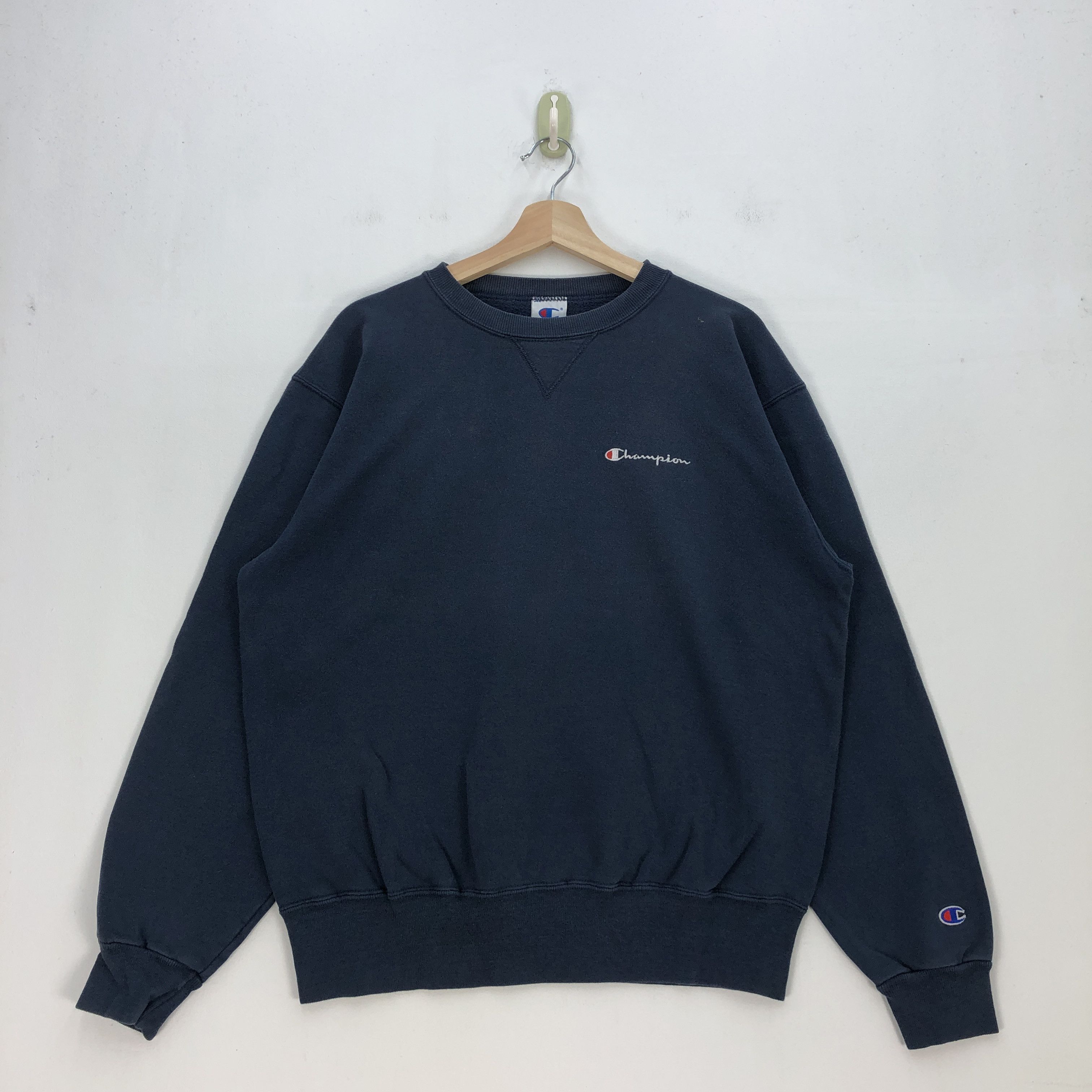 Champion Vintage 90s Champion Sweater Champion Sweatshirt Jumper Size US L / EU 52-54 / 3 - 1 Thumbnail
