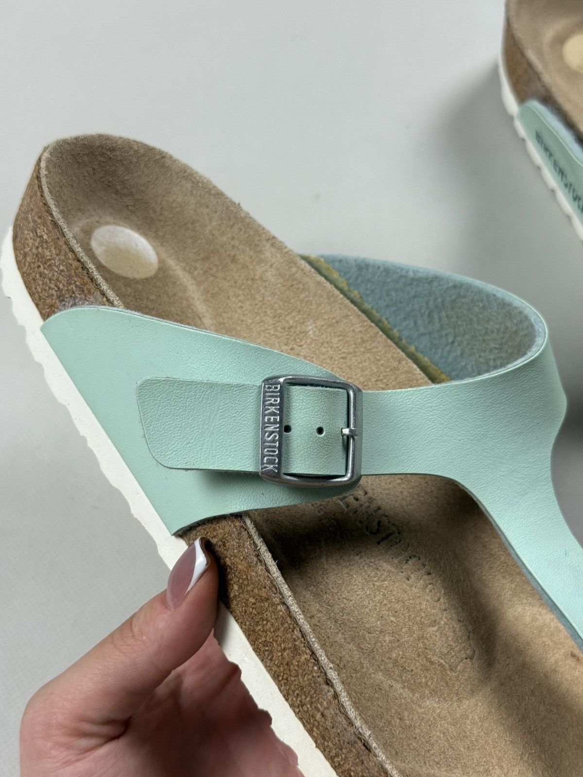 Birkenstock Birkenstock Gizeh Ladies Sandals Shoes Size 42 / US 11 Size US 12 / IT 42 - 8 Thumbnail