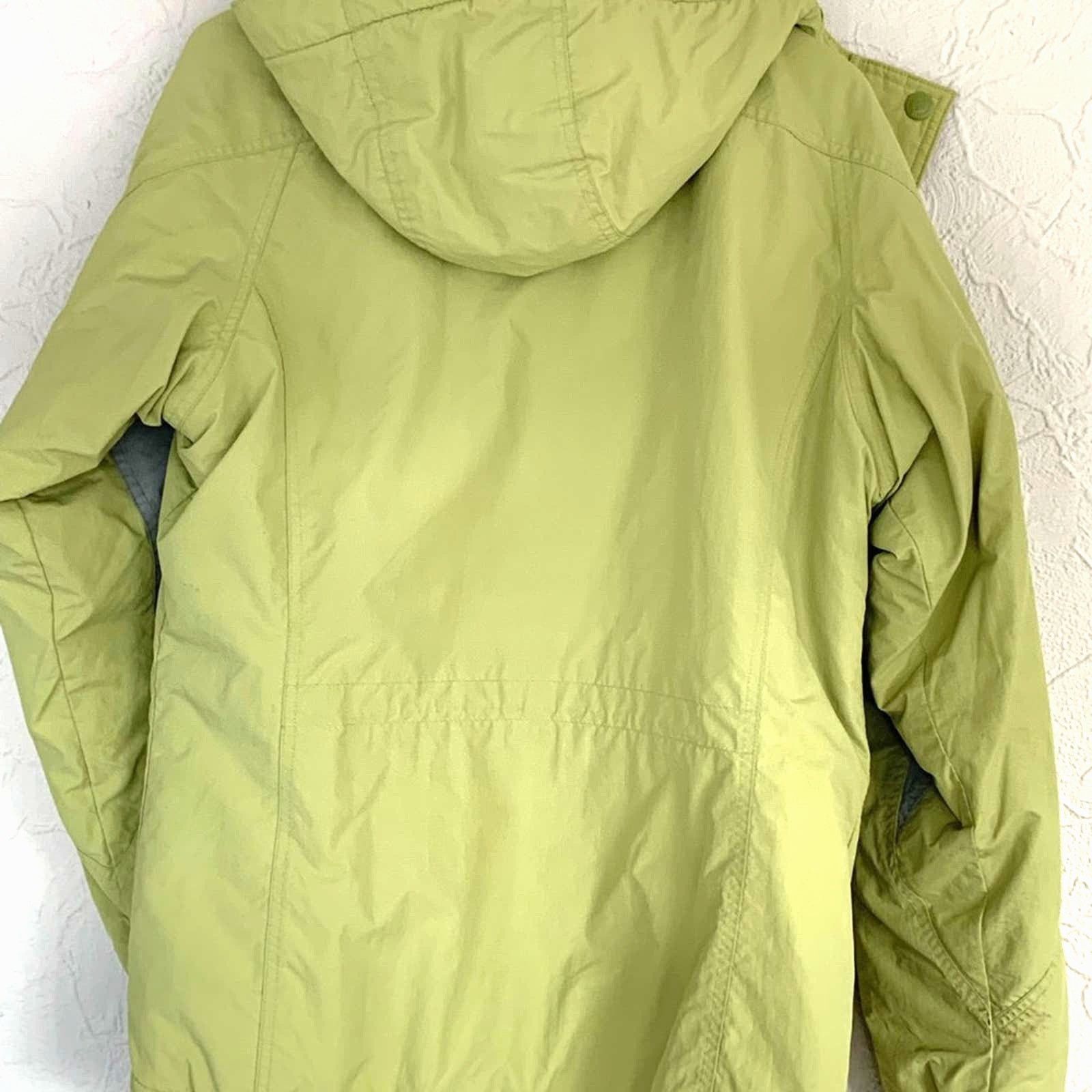 Columbia COLUMBIA WOMENS MEDIUM WARM WOOL INTERIOR CLEAN JACKET Size US M / EU 48-50 / 2 - 6 Thumbnail