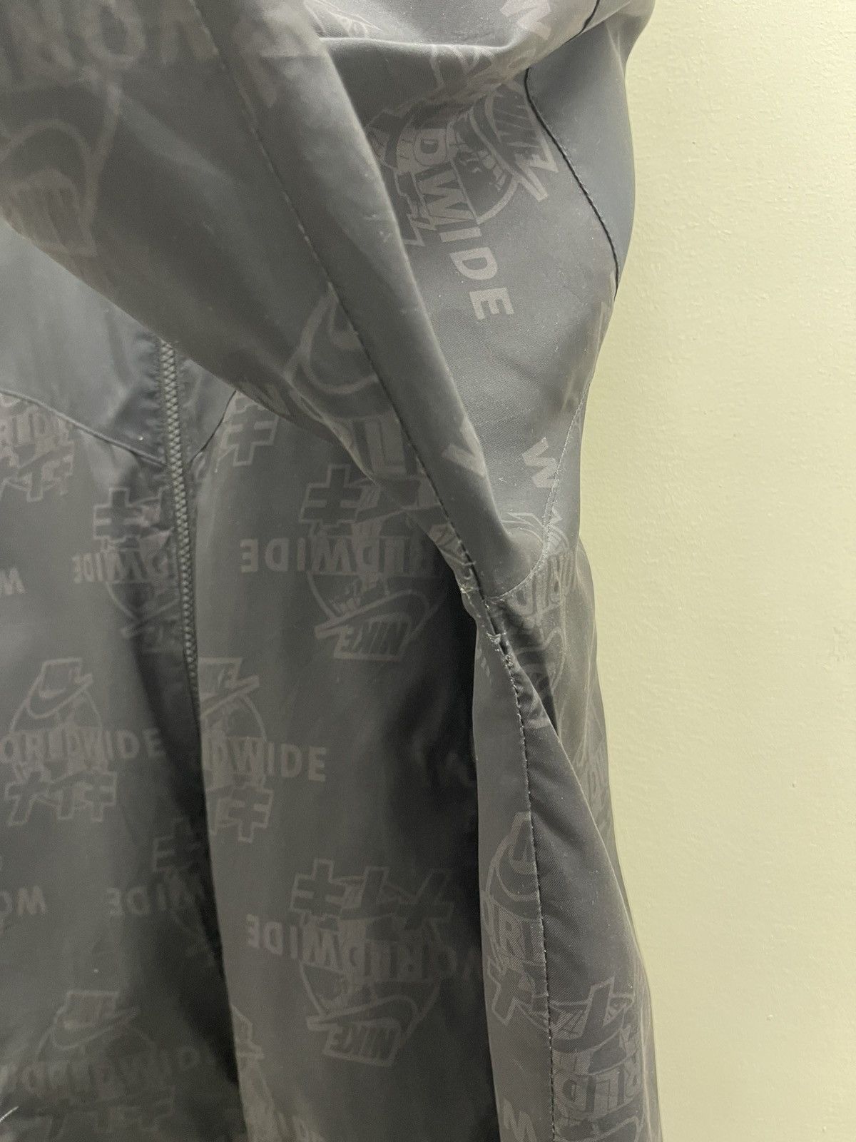 Nike Nike Worldwide Katakana Jacket Size US L / EU 52-54 / 3 - 22 Thumbnail