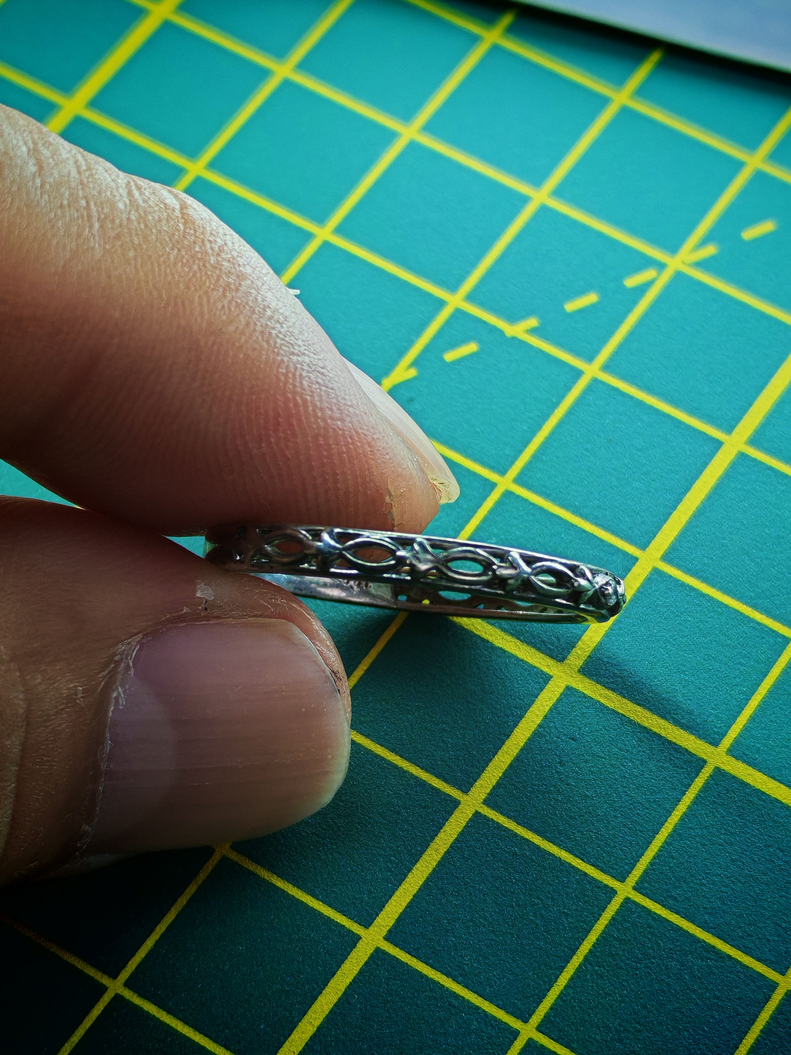 Other STERLING SILVER VINTAGE 0.01 CARRAT DIAMOND 20mm Size ONE SIZE - 5 Thumbnail