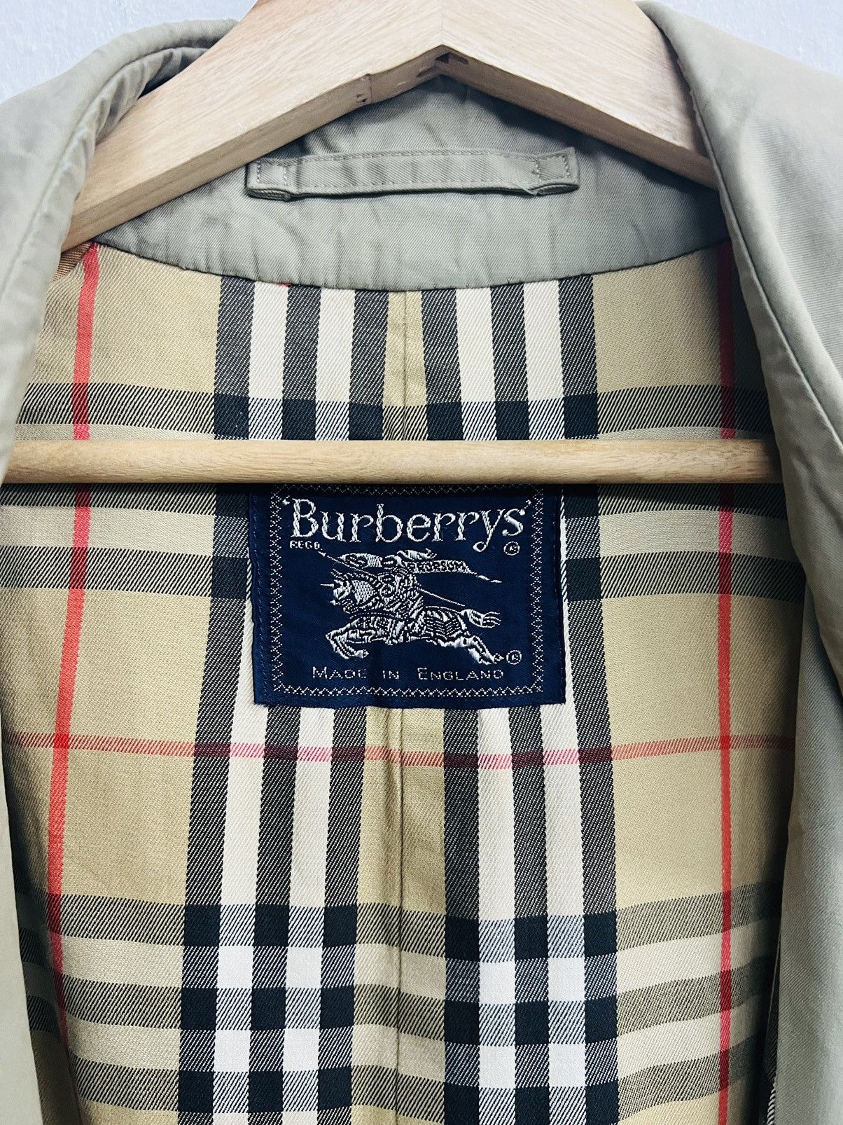 Burberry VINTAGE BURBERRY NOVA CHECK TRENCH COAT Size US S / EU 44-46 / 1 - 15 Thumbnail