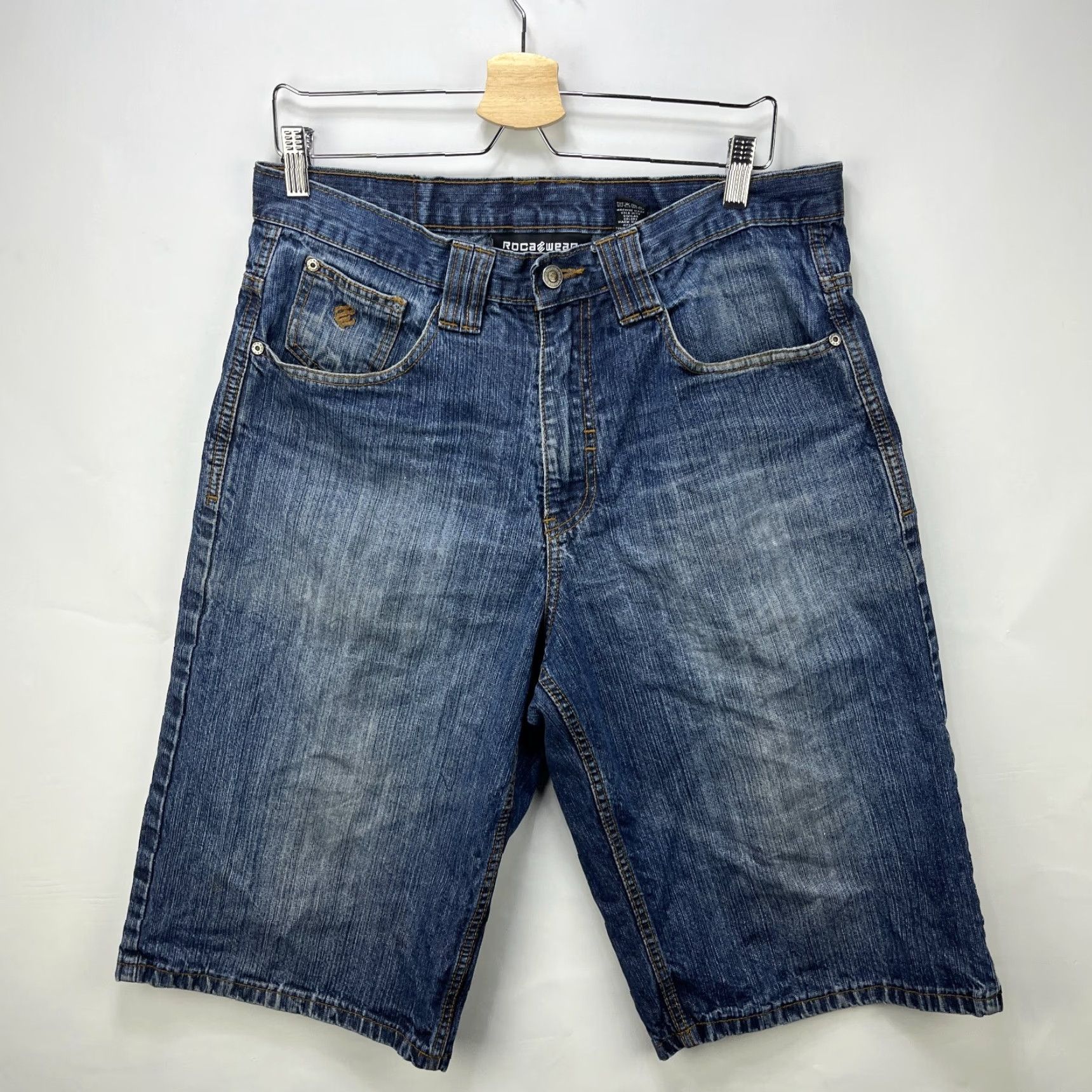 Rocawear VINTAGE Rocawear Baggy Denim Jean Shorts 34 Hip Hop Men Blue 90s/2000s Style, Hip Hop Mens 34 Denim Shorts Size US 34 / EU 50 - 5 Thumbnail