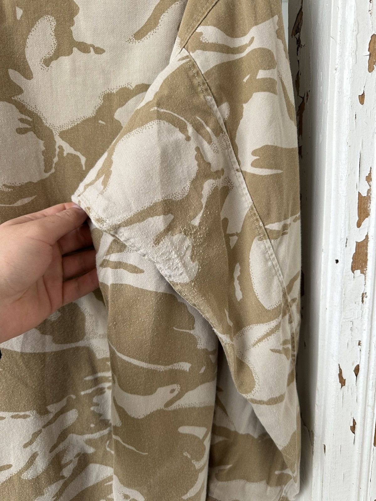 Vintage Vintage British NATO Tropical Combat Camo Jacket Size US XL / EU 56 / 4 - 11 Thumbnail