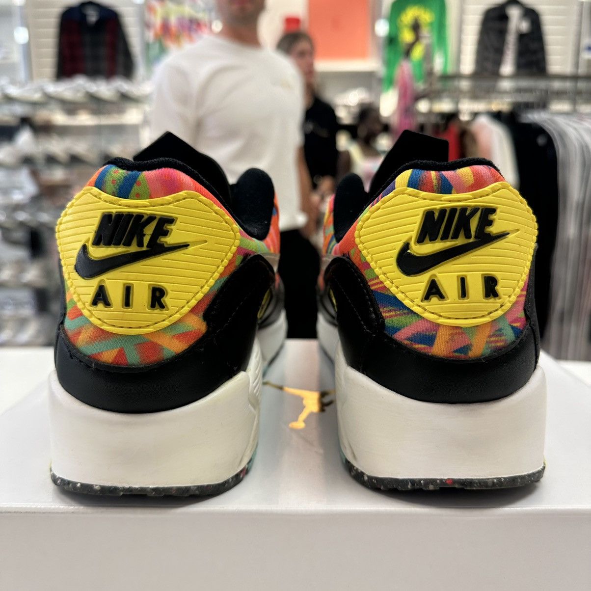 Nike Size 11.5 - Nike Air Max 90 Familia (DJ4703-900) Size US 11.5 / EU 44-45 - 4 Thumbnail