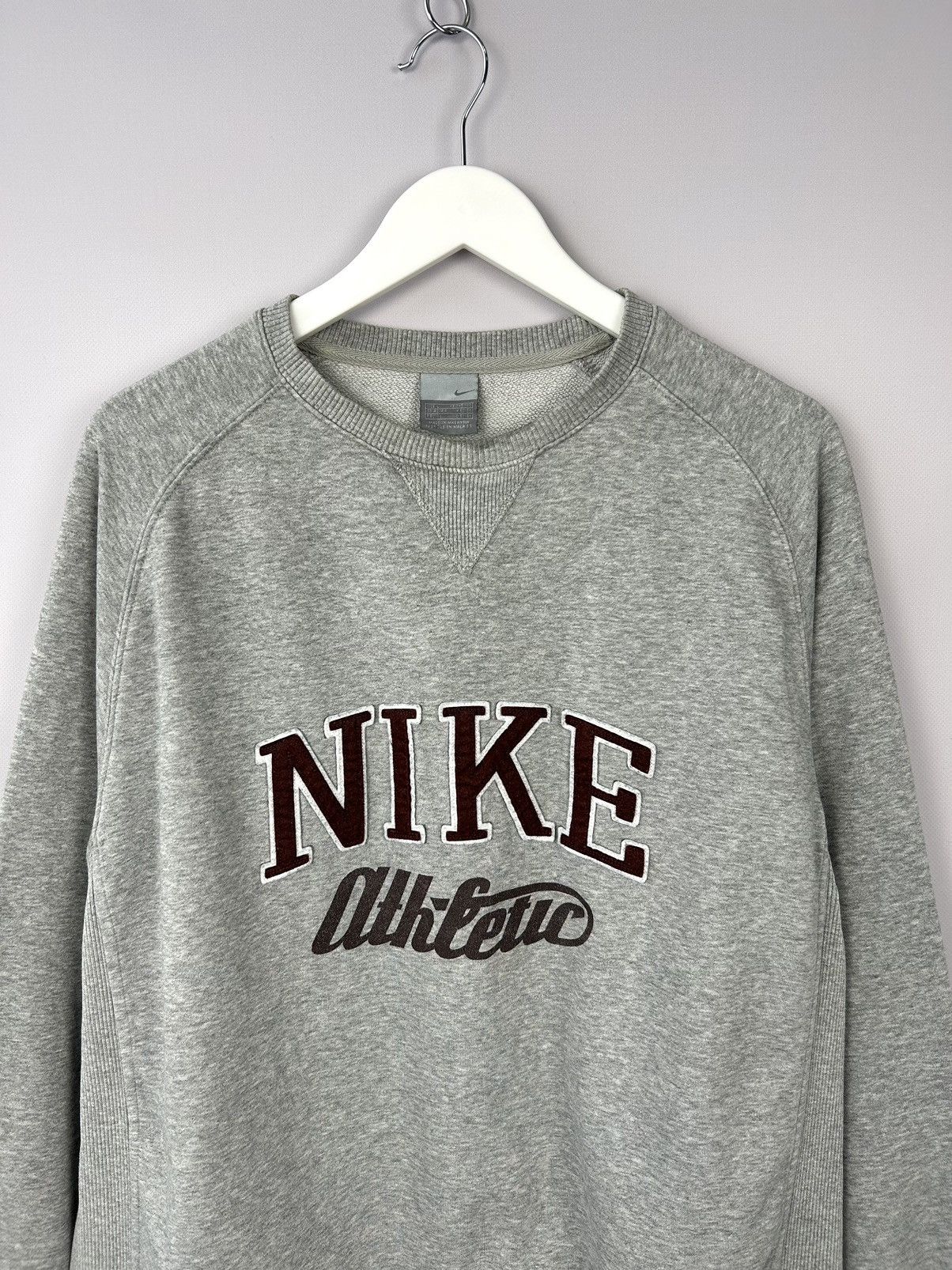 Nike × Vintage Vintage Nike Embroided Big Logo Sweatshirt Size L 90s y2k Size US L / EU 52-54 / 3 - 2 Thumbnail
