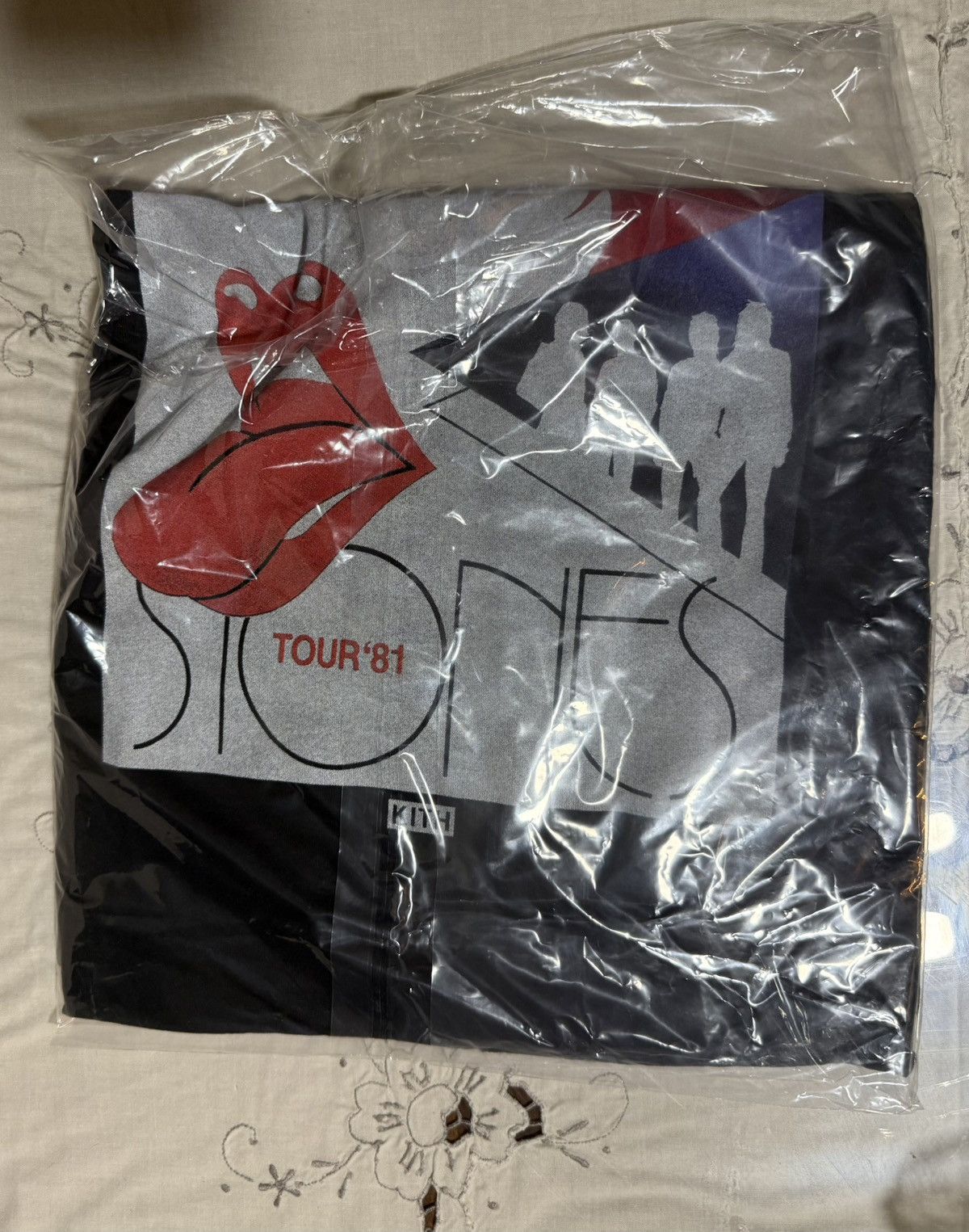 Kith Kith for The Rolling Stones Tour 1981 Tee Black T-Shirt XXL Size US XXL / EU 58 / 5 - 7 Thumbnail