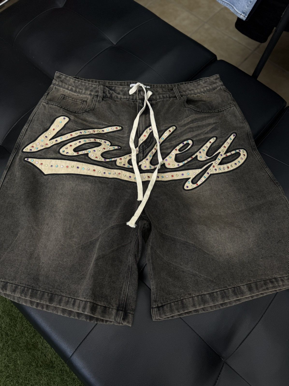 Vale Vale Valley Black Skittles Stones Shorts Size 38 (NEW) Size US 38 / EU 54 - 3 Thumbnail