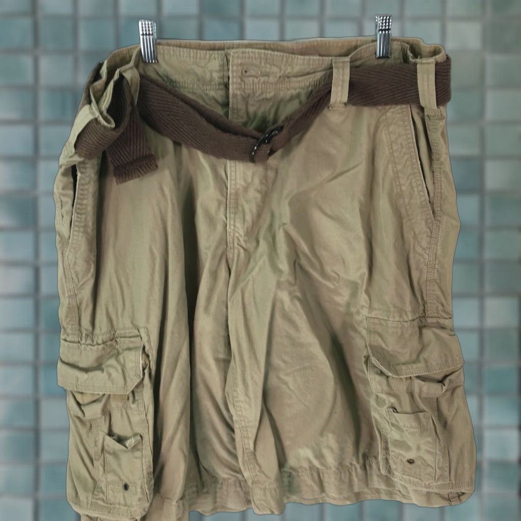 Arrow VINTAGE Vintage Cargo Mens Narrow Loomed Flat Front Solid Khaki Tan Shorts Size 42 Size US 44 / EU 60 - 1 Thumbnail