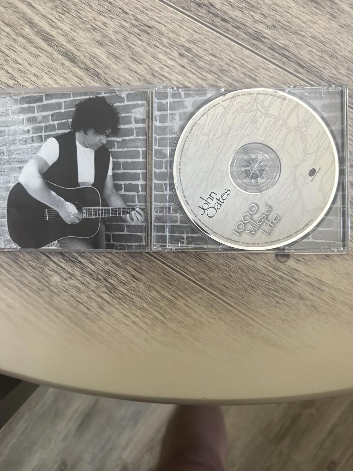Designer Autographed John Oats CD Size ONE SIZE - 2 Thumbnail