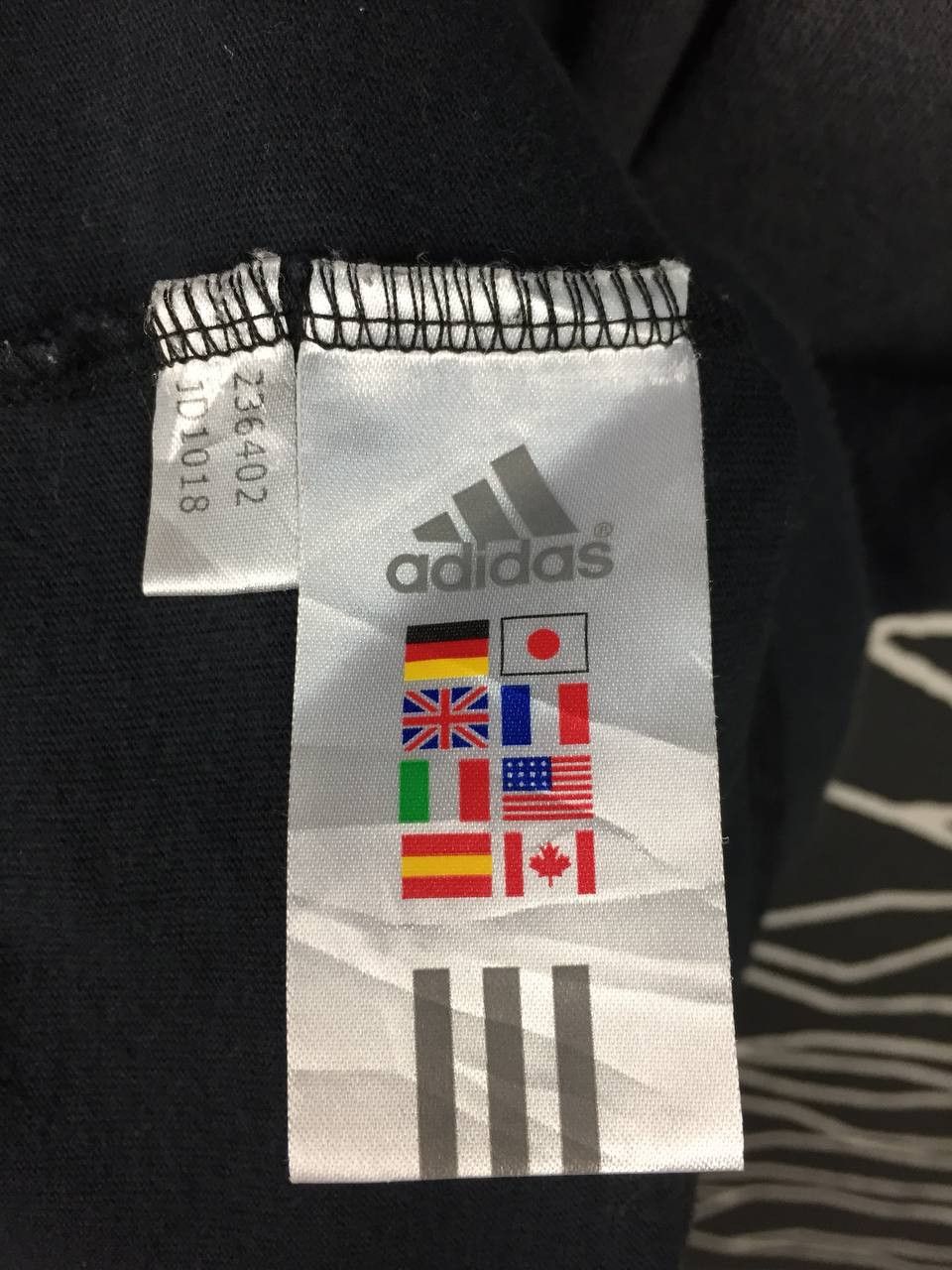 Adidas Adidas Impossible is Nothing Distressed Black Sportswear Tee Size US M / EU 48-50 / 2 - 17 Thumbnail