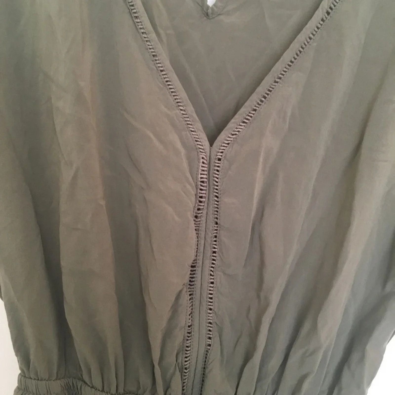 Cotton On Cotton On 100% Viscose army green Romper, size Medium Size 30" / US 8 / IT 44 - 3 Thumbnail