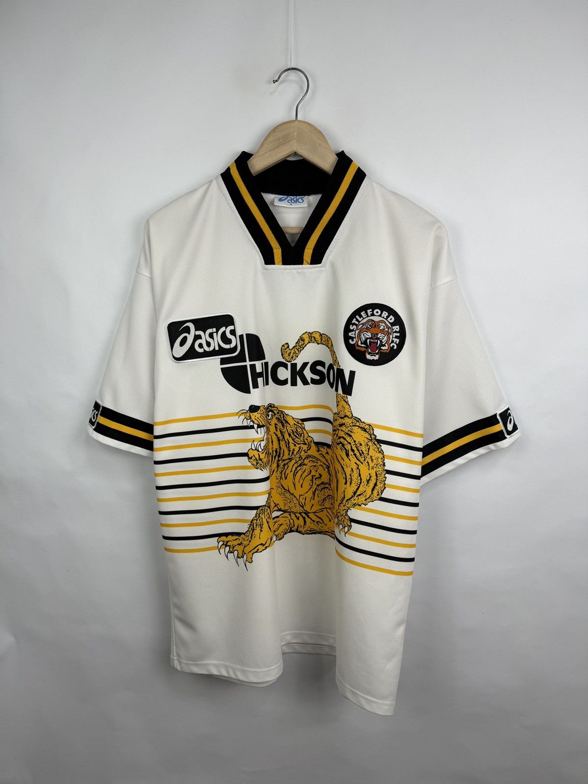 Asics 🏴󠁧󠁢󠁥󠁮󠁧󠁿 Vintage 1997 Asics Castleford Tigers RLFC Rugby Jersey Size US XL / EU 56 / 4 - 2 Thumbnail