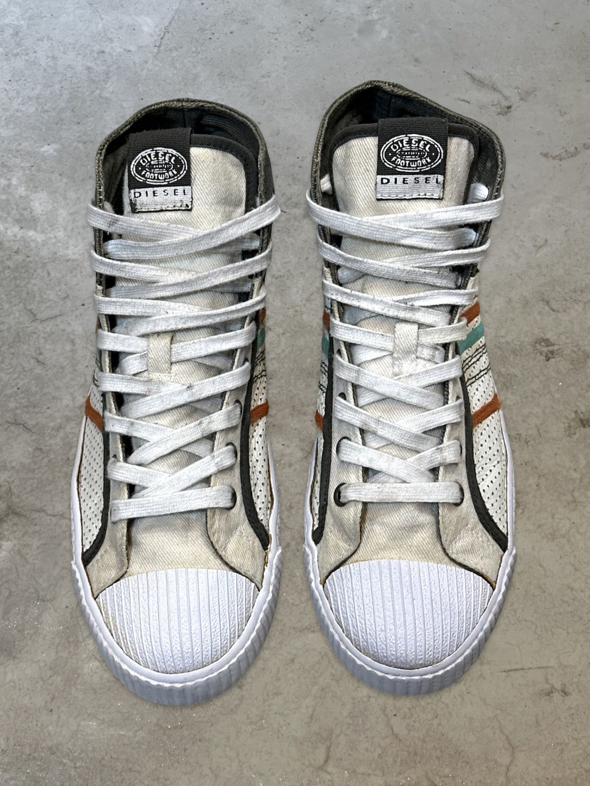Diesel (SS11) YUK HI TOP Size US 10.5 / EU 43-44 - 2 Thumbnail