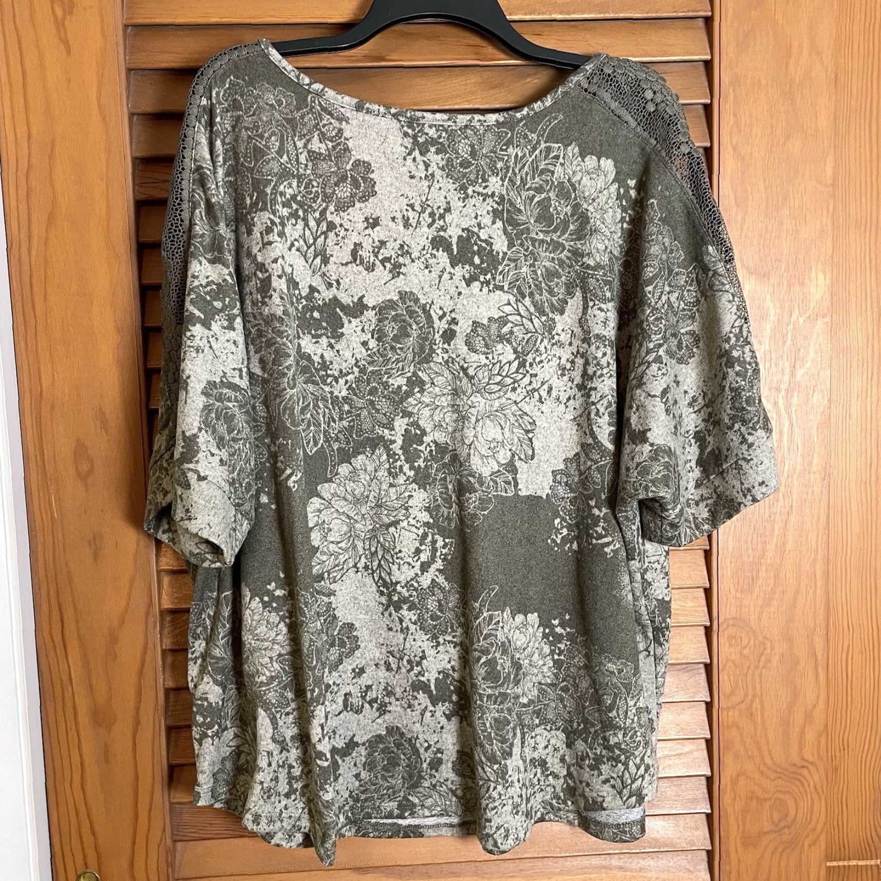 Vintage Absolutely Famous Top Green Floral Short Sleeve Knit Lace Trim 3X Pullover Size XXL / US 16-18 / IT 52-54 - 5 Thumbnail