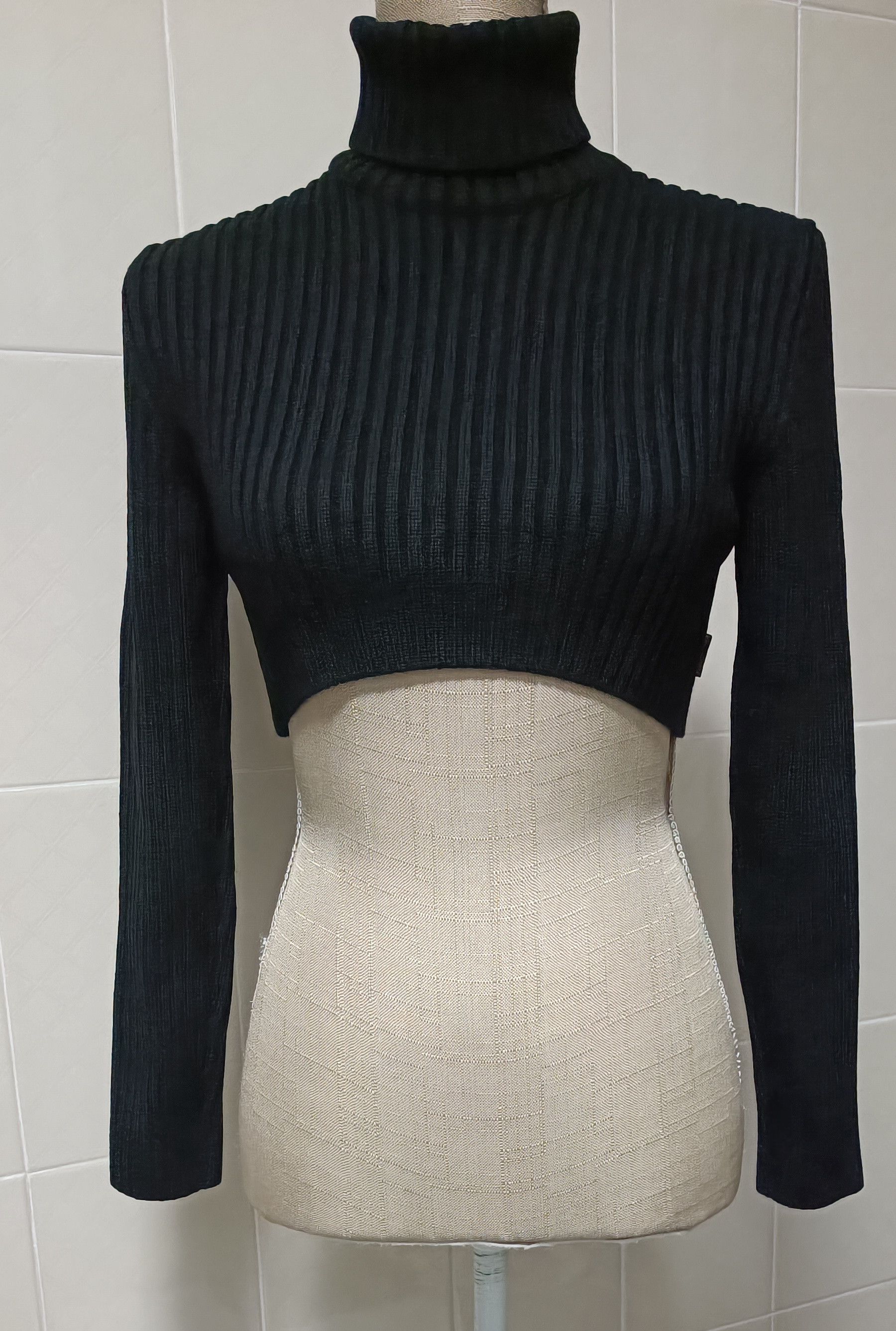 Tri Crop Top + Nineties Classic Brief main image 0