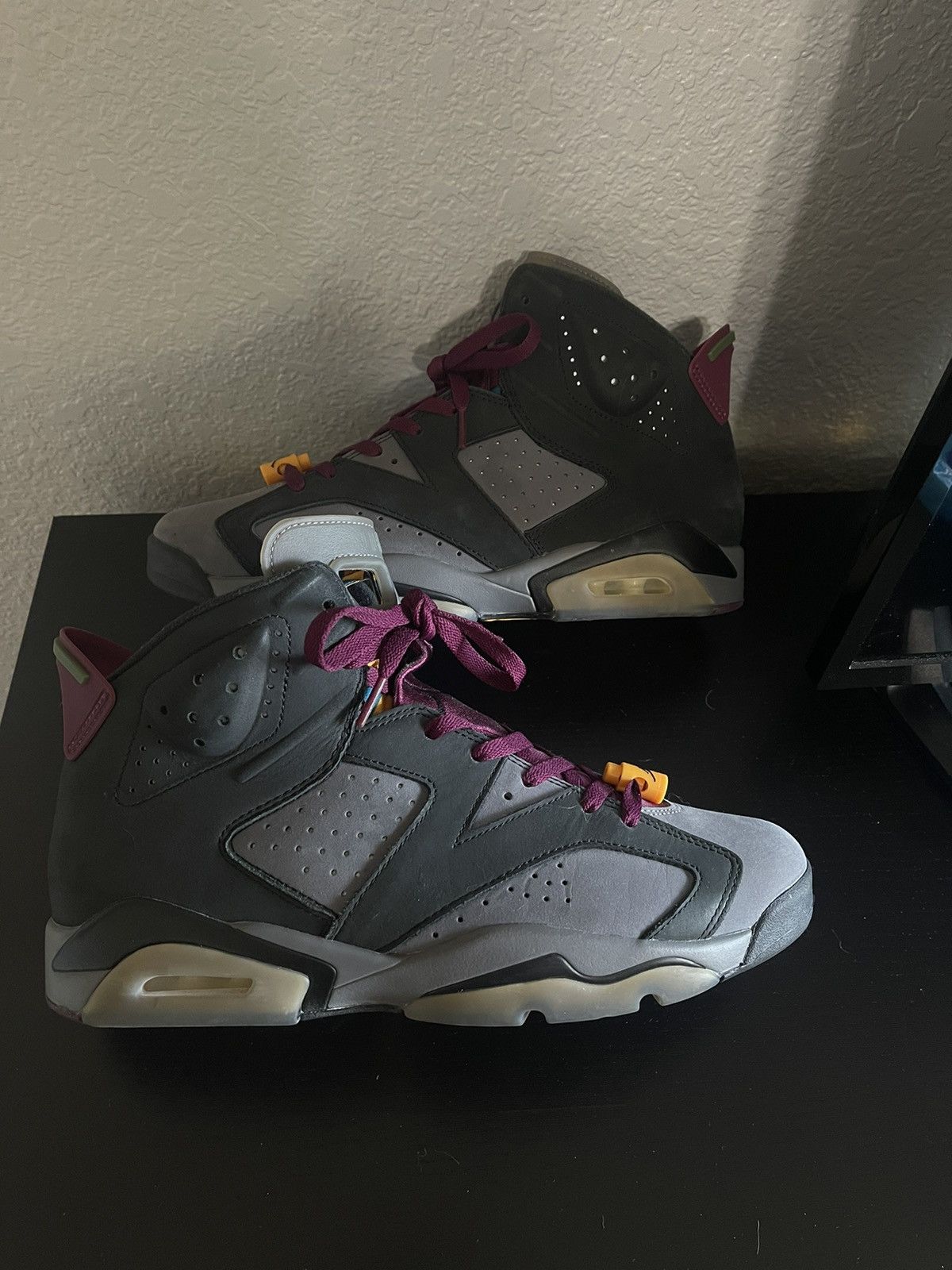 Jordan Brand Air Jordan 6 Bordeaux Size US 11 / EU 44 - 3 Thumbnail