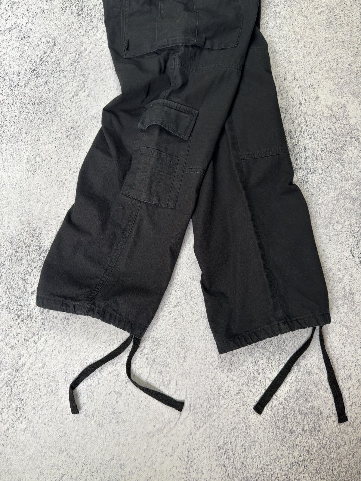 Corteiz CORTEIZ GUERILLAZ BLACK CARGO PANTS Size US 34 / EU 50 - 14 Thumbnail