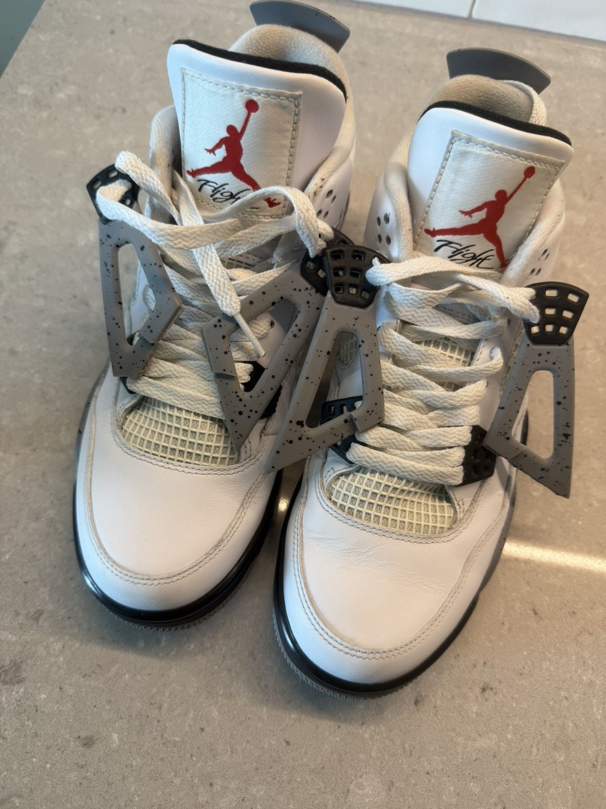 Jordan Brand Size 7.5 - Nike Air Jordan Retro 4 White Cement Size US 7.5 / EU 40-41 - 9 Thumbnail