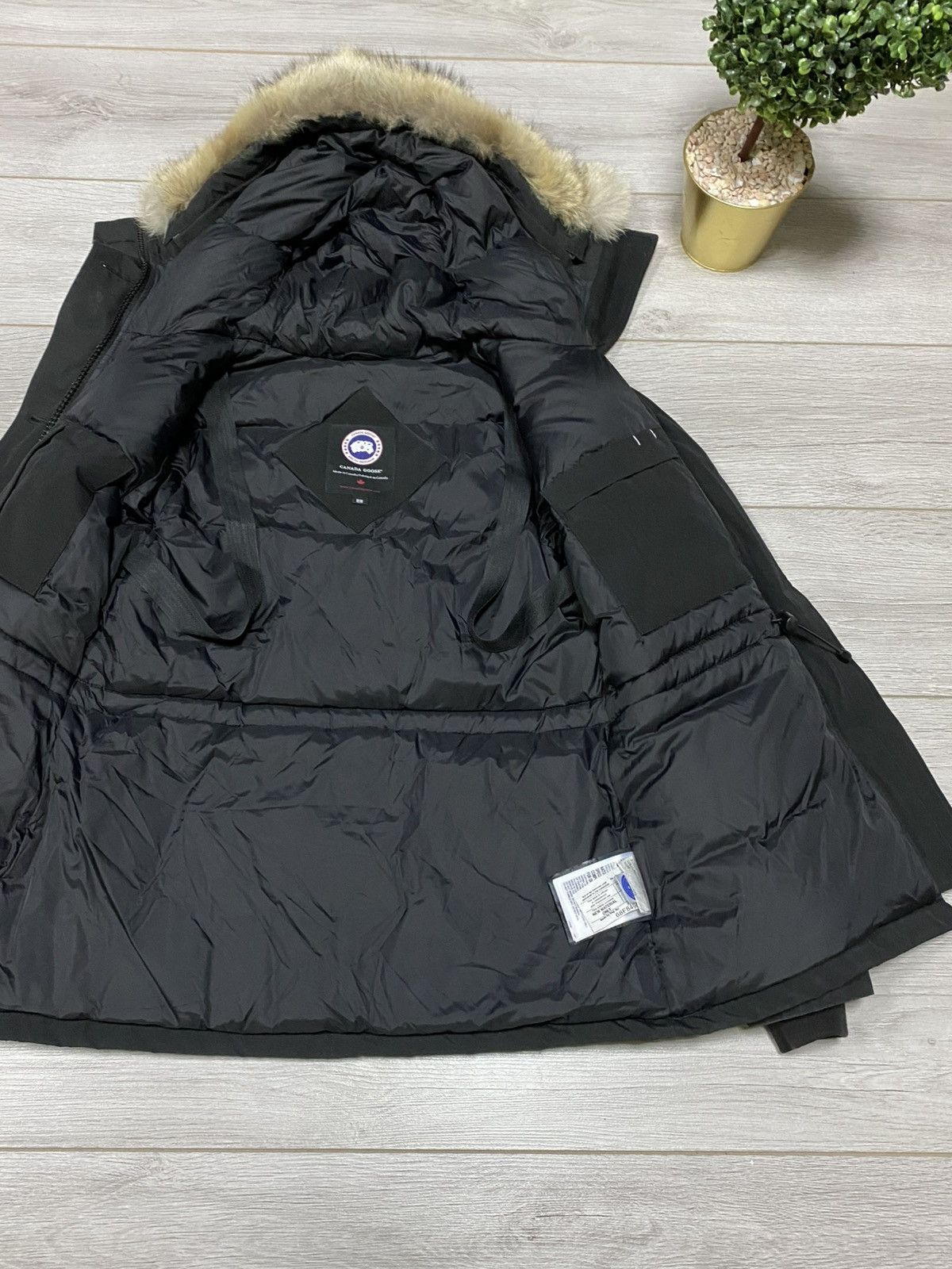 Canada Goose Canada Goose Montebello down puffer jacker parka fur Size M / US 6-8 / IT 42-44 - 4 Thumbnail